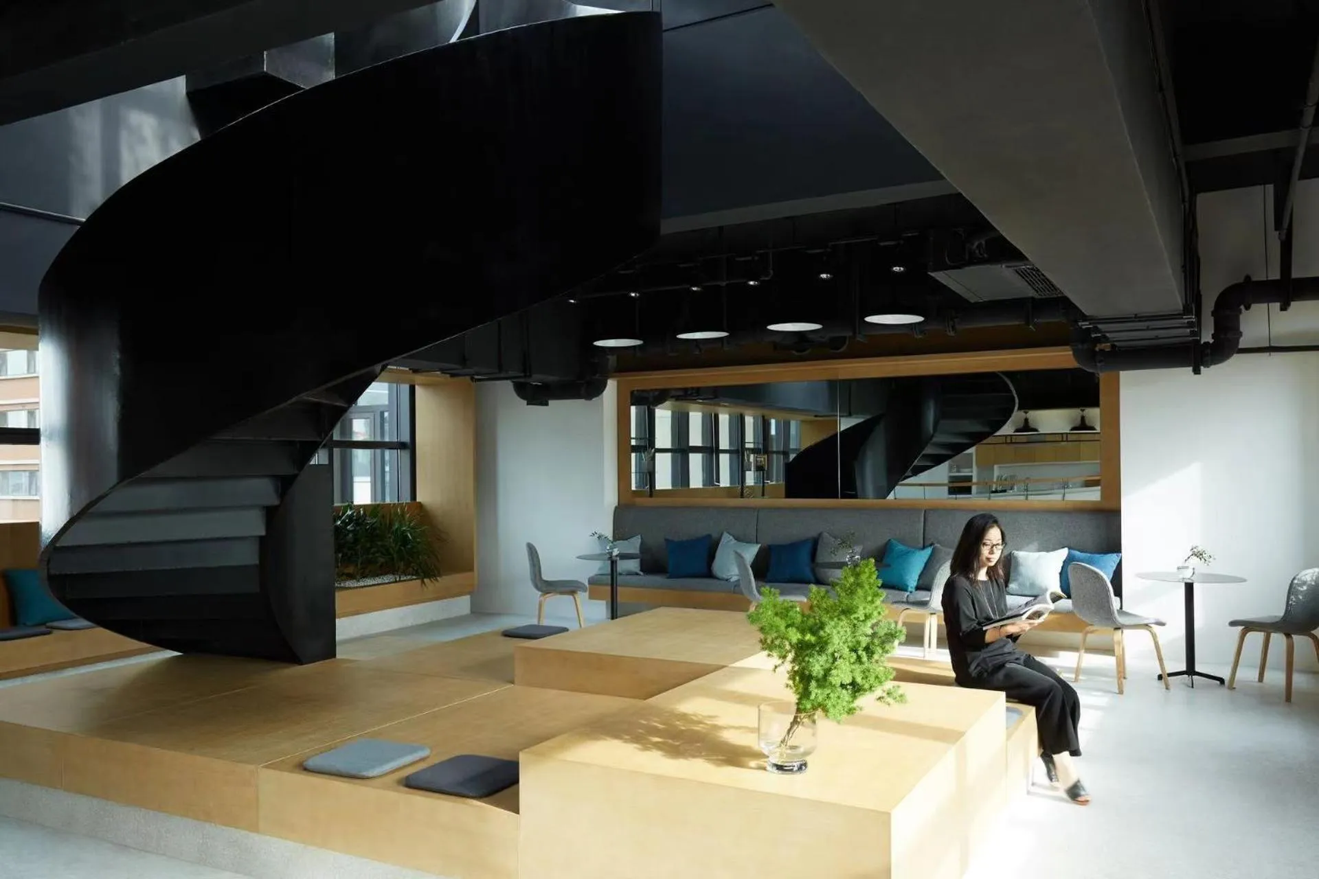 Communal lounge/ TV room in base-Shanghai Pusan Serviced Apartment