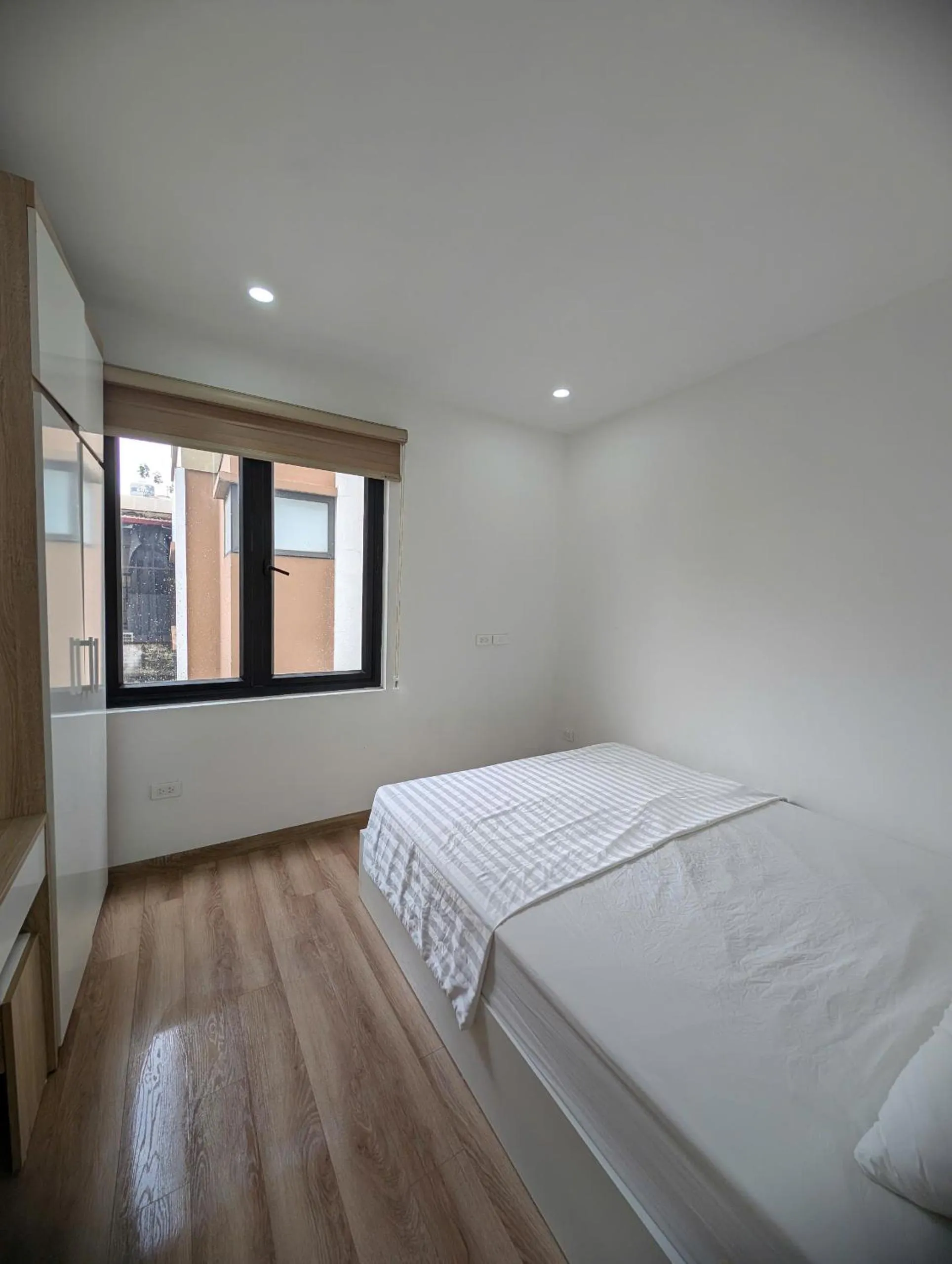 Bed in Era Apartment Thai Ha