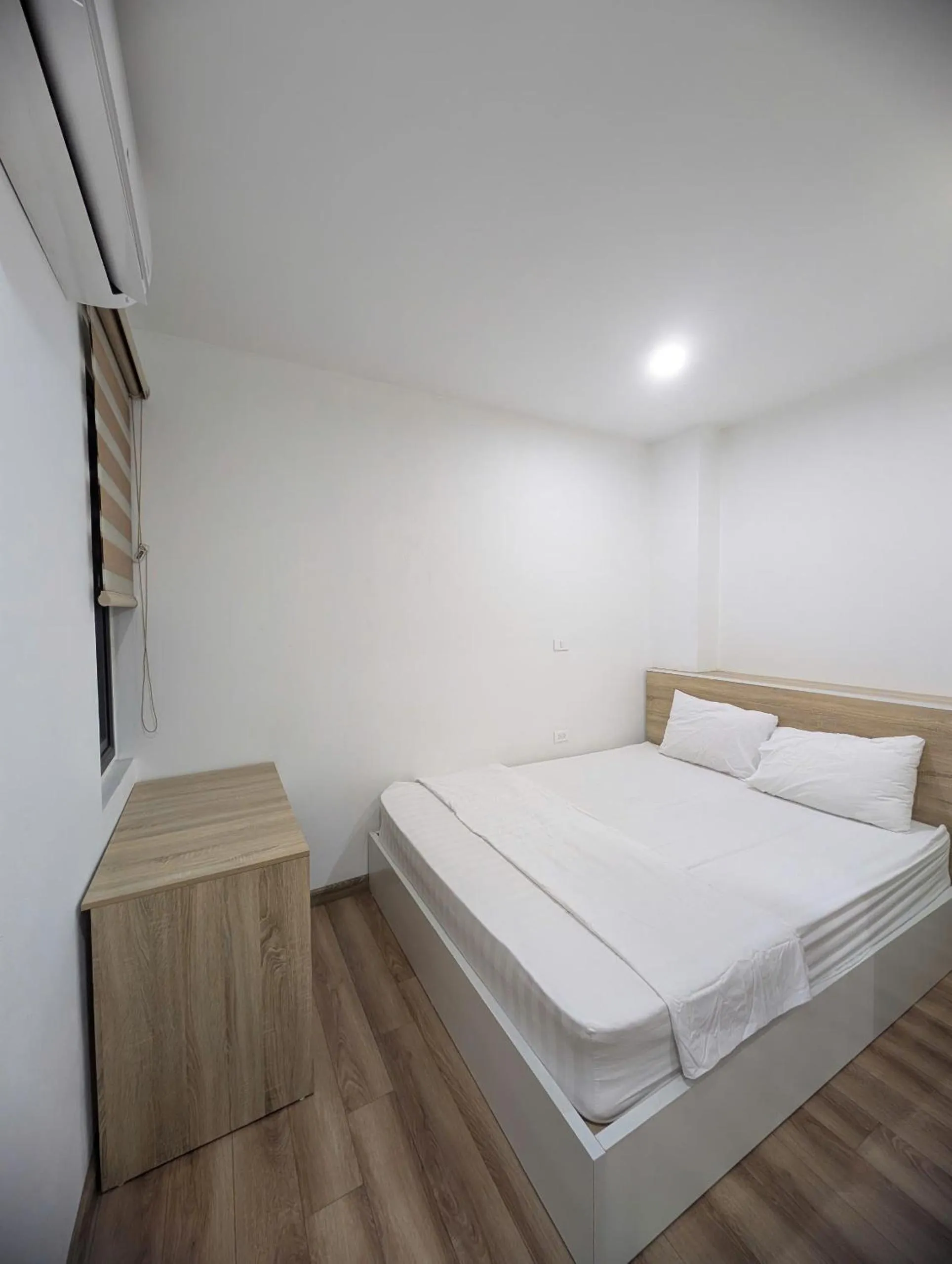 Bed in Era Apartment Thai Ha