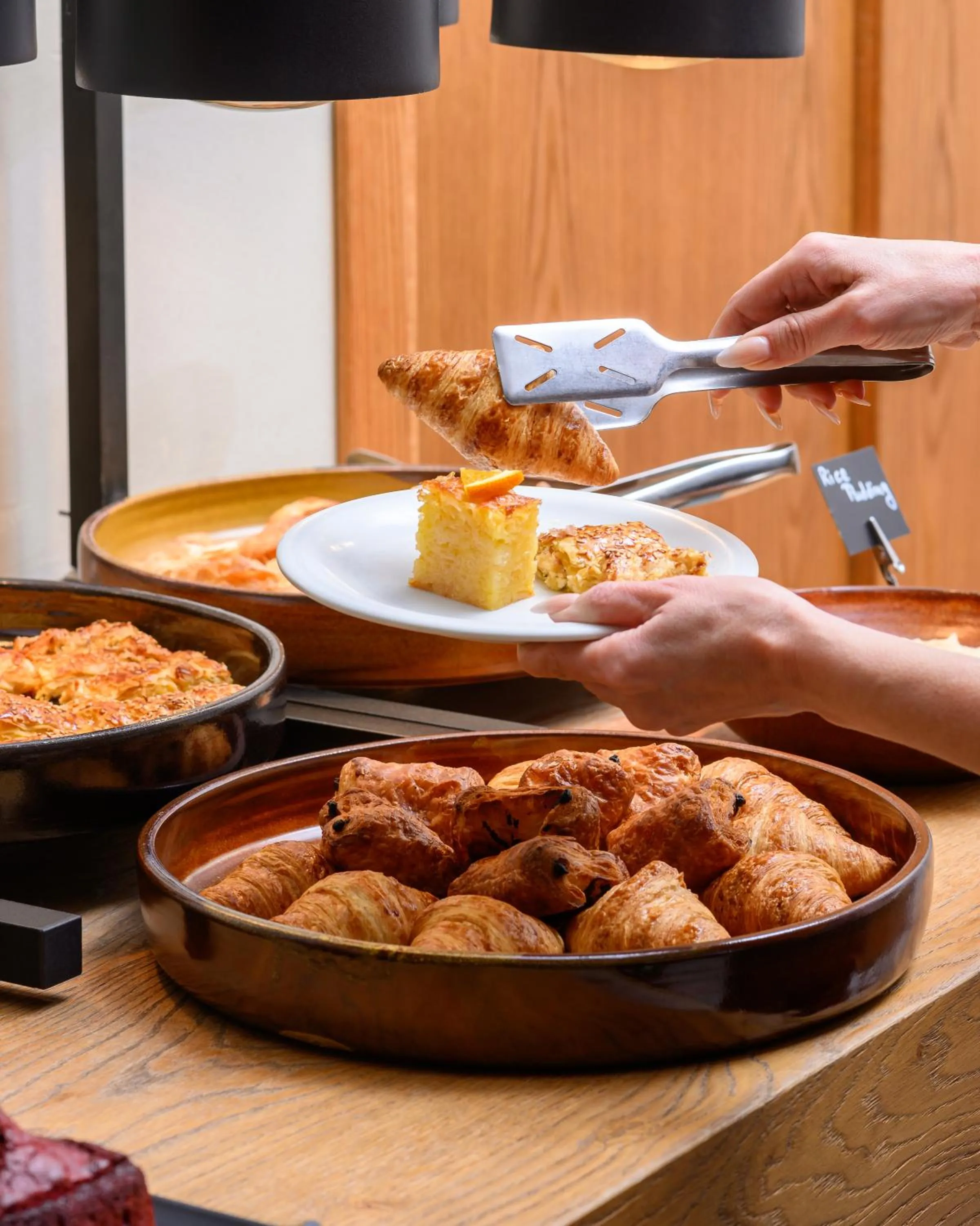 Food in Aeolos Resort