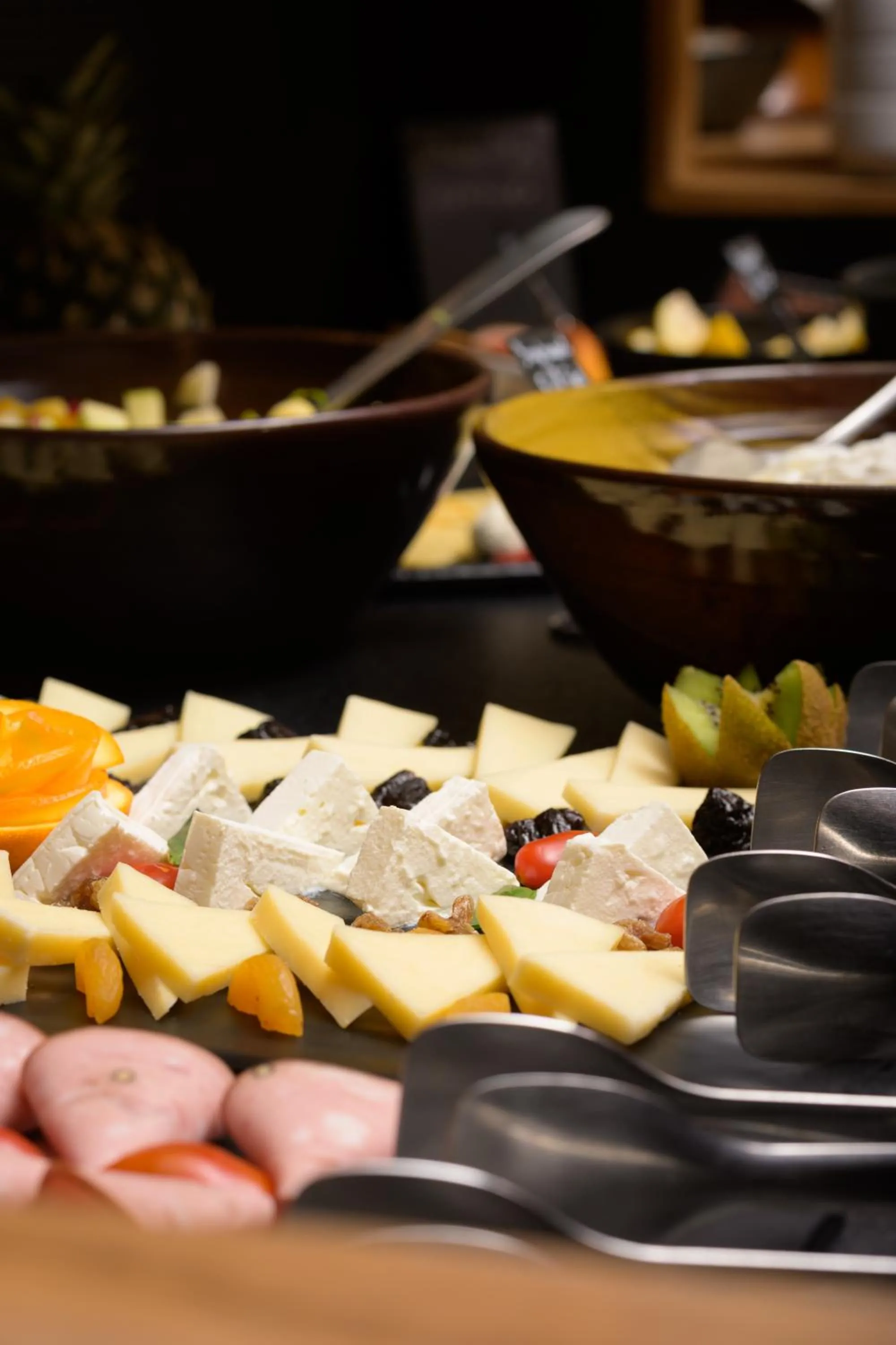 Restaurant/places to eat in Aeolos Resort