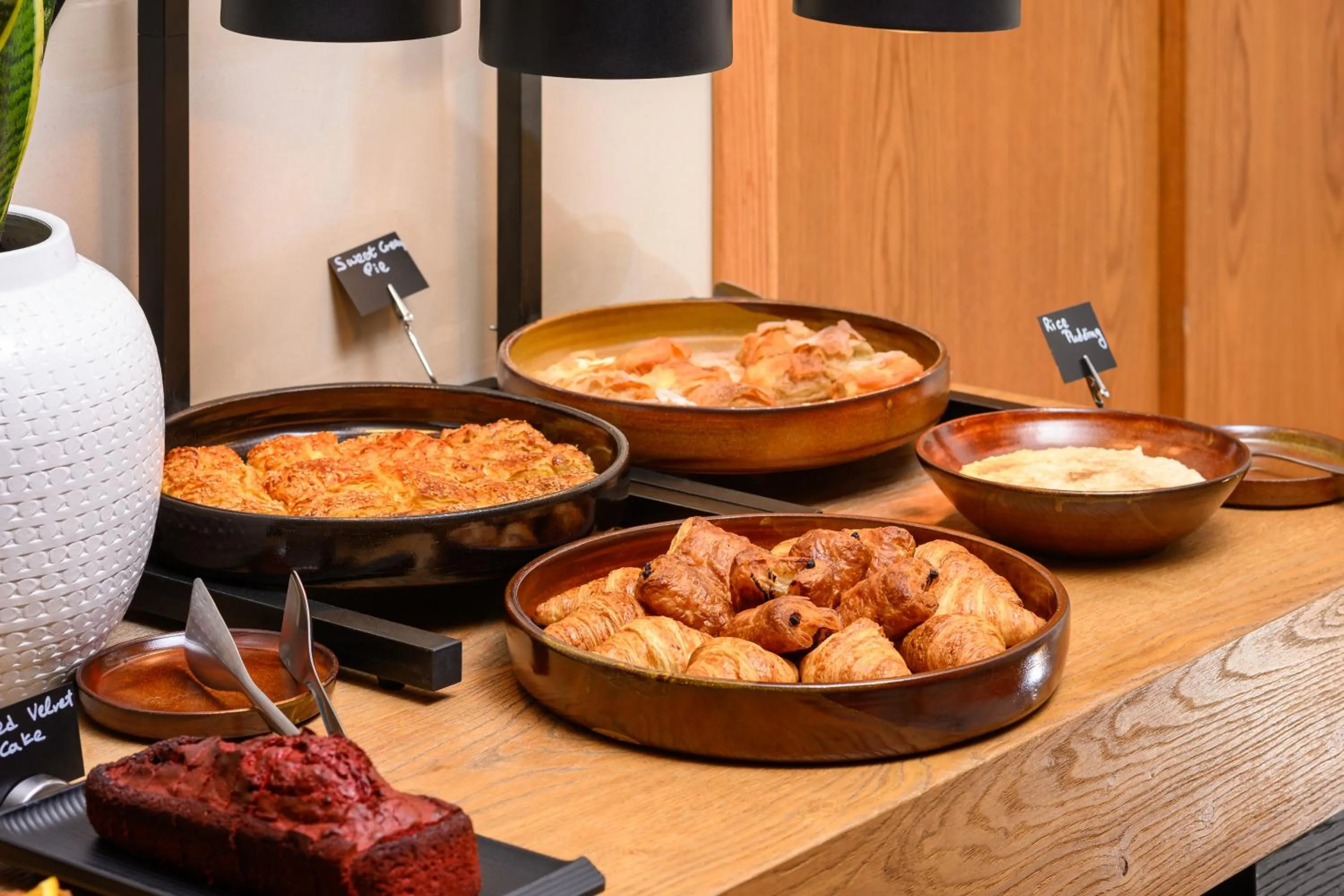 Food in Aeolos Resort