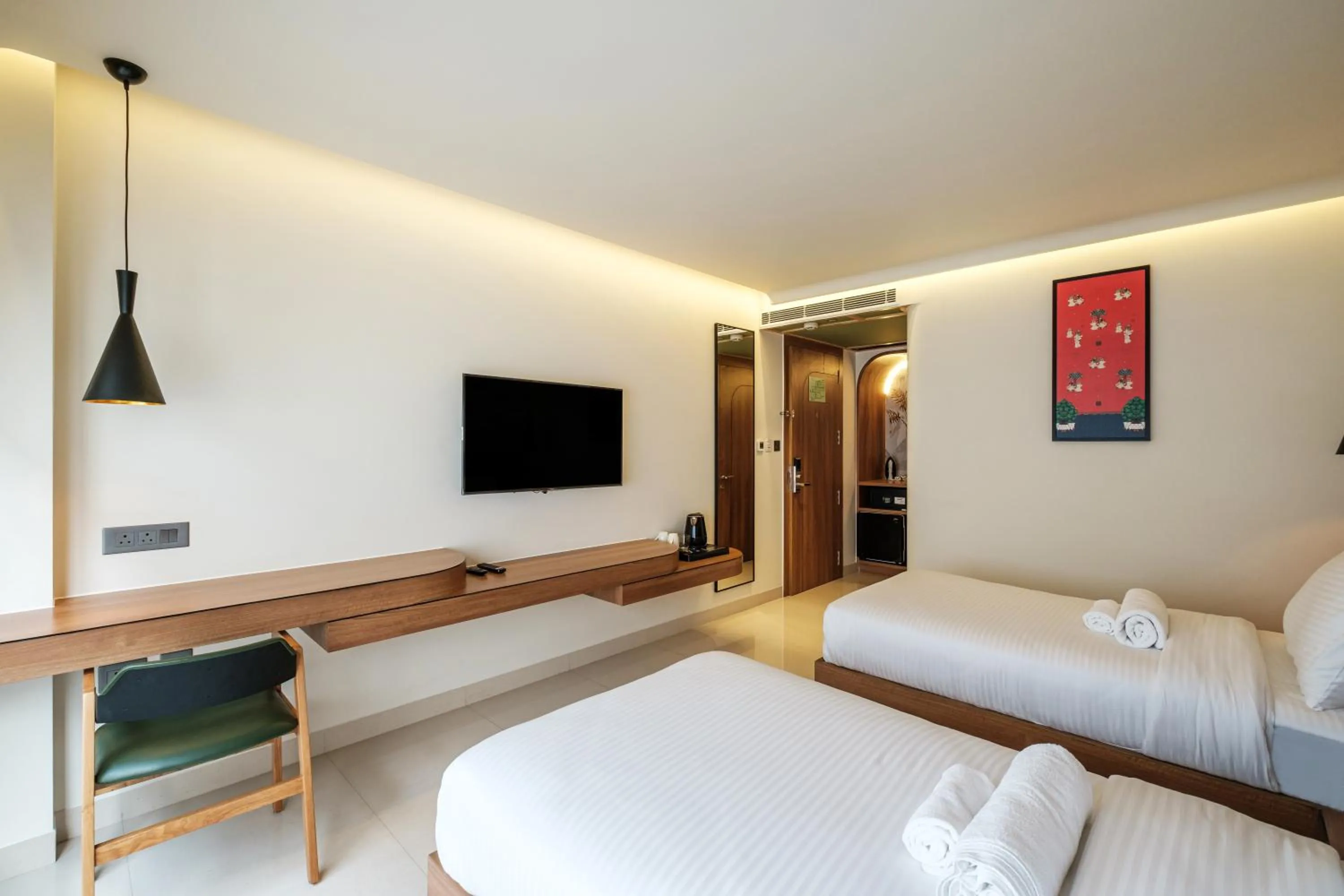 Communal lounge/ TV room, Bed in Indie Stays Jaipur