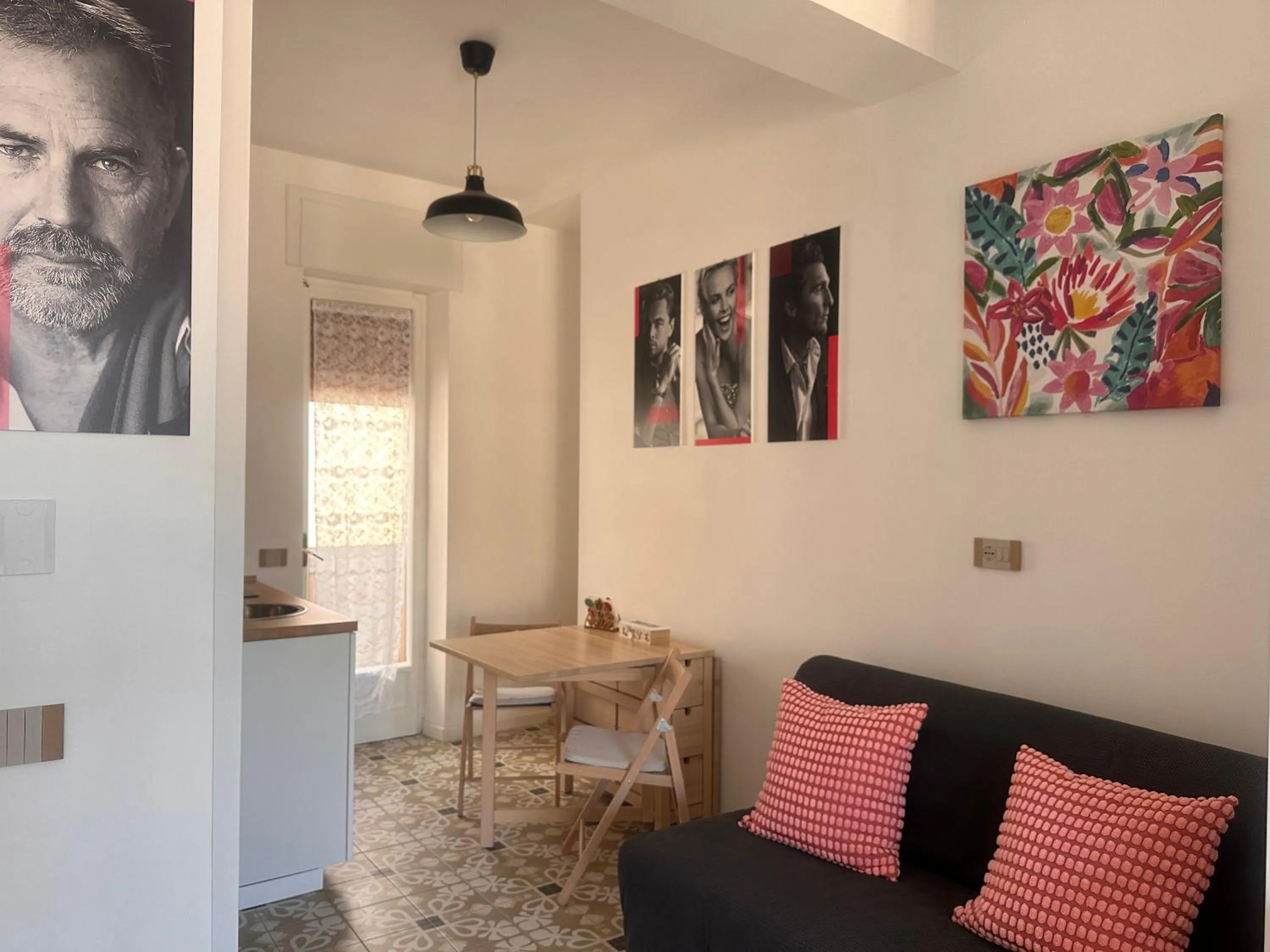 Seating area in Edahouse