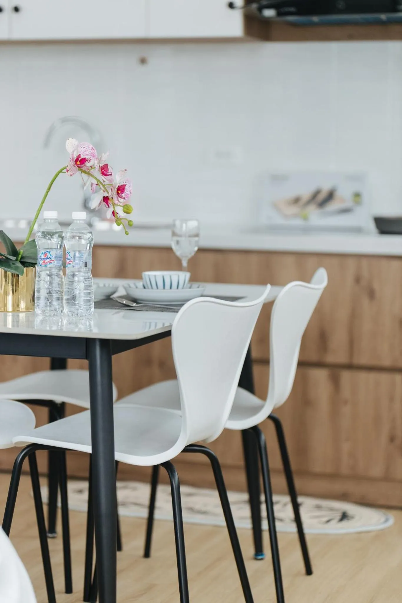 kitchen in Myrcella Urban Studio