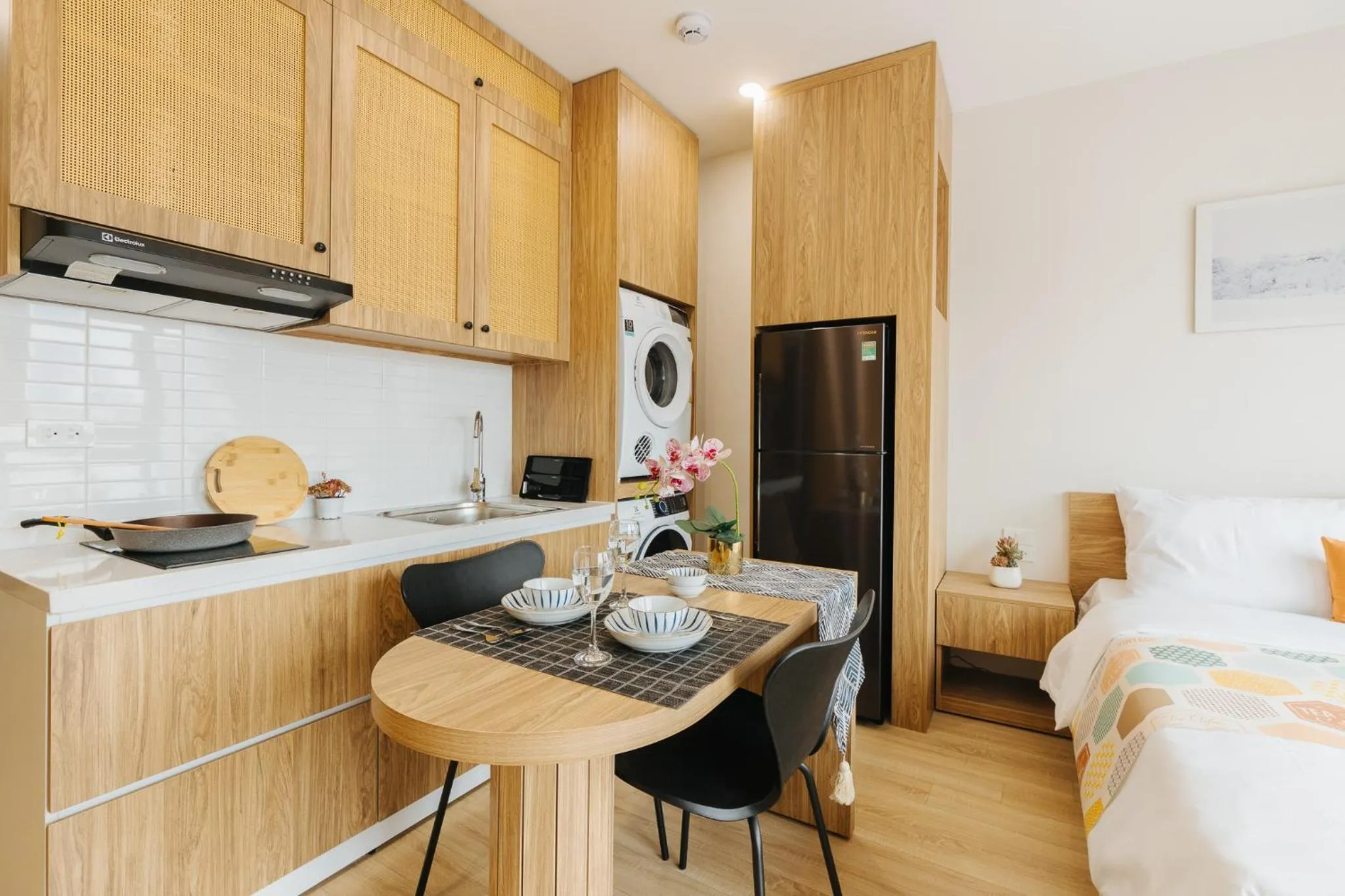 kitchen, Bed in Myrcella Urban Studio