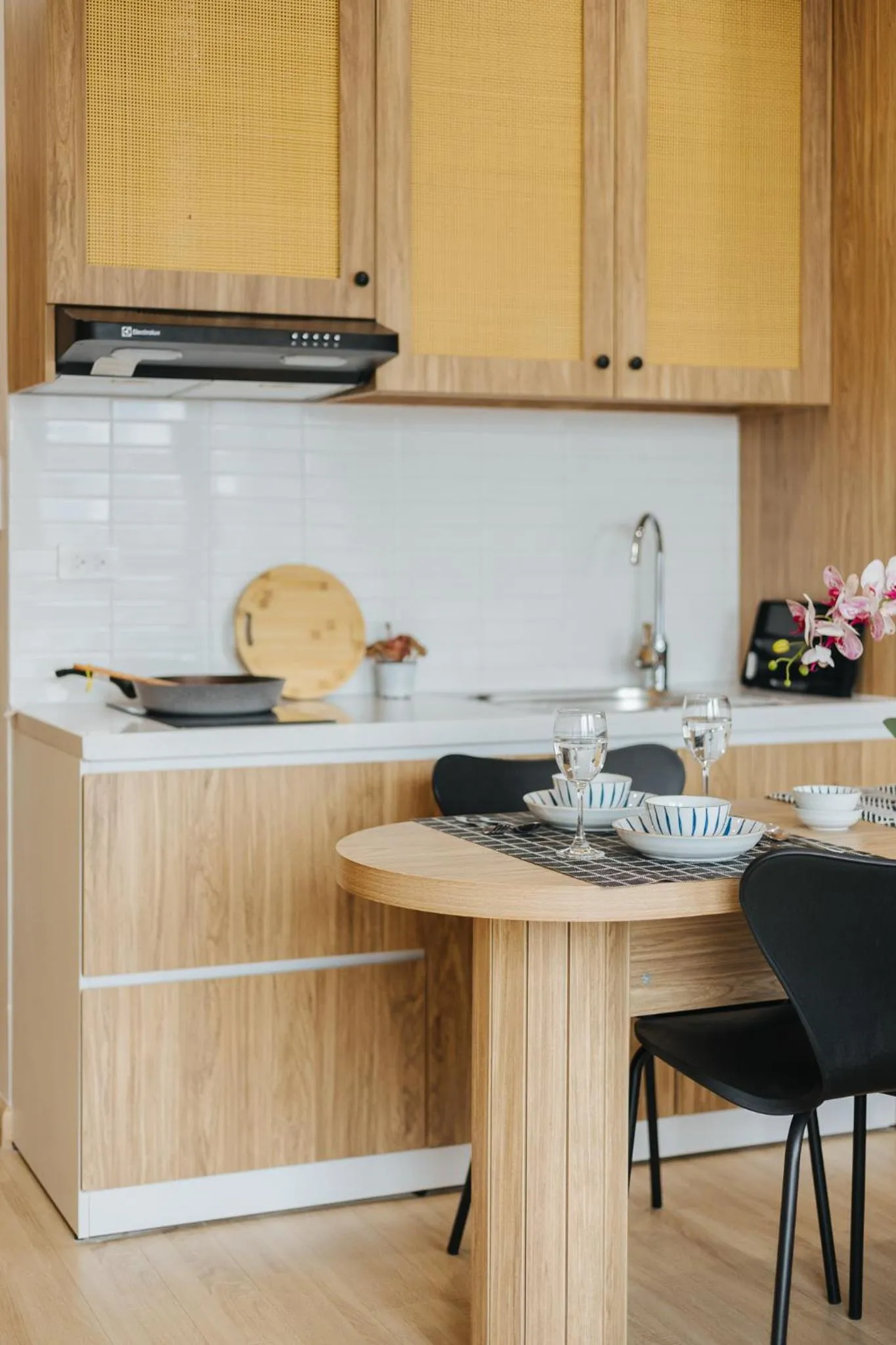 kitchen in Myrcella Urban Studio