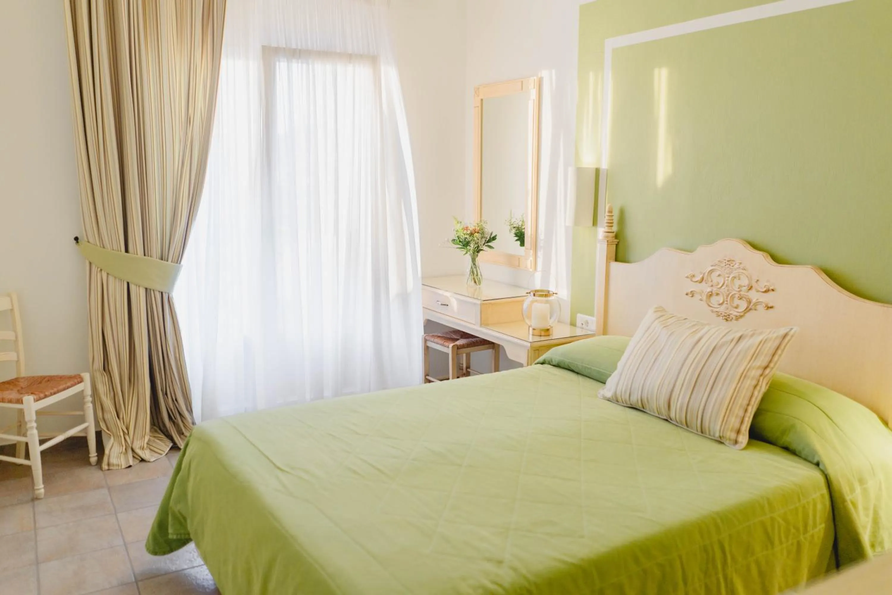 Bed in Pelican Hotel