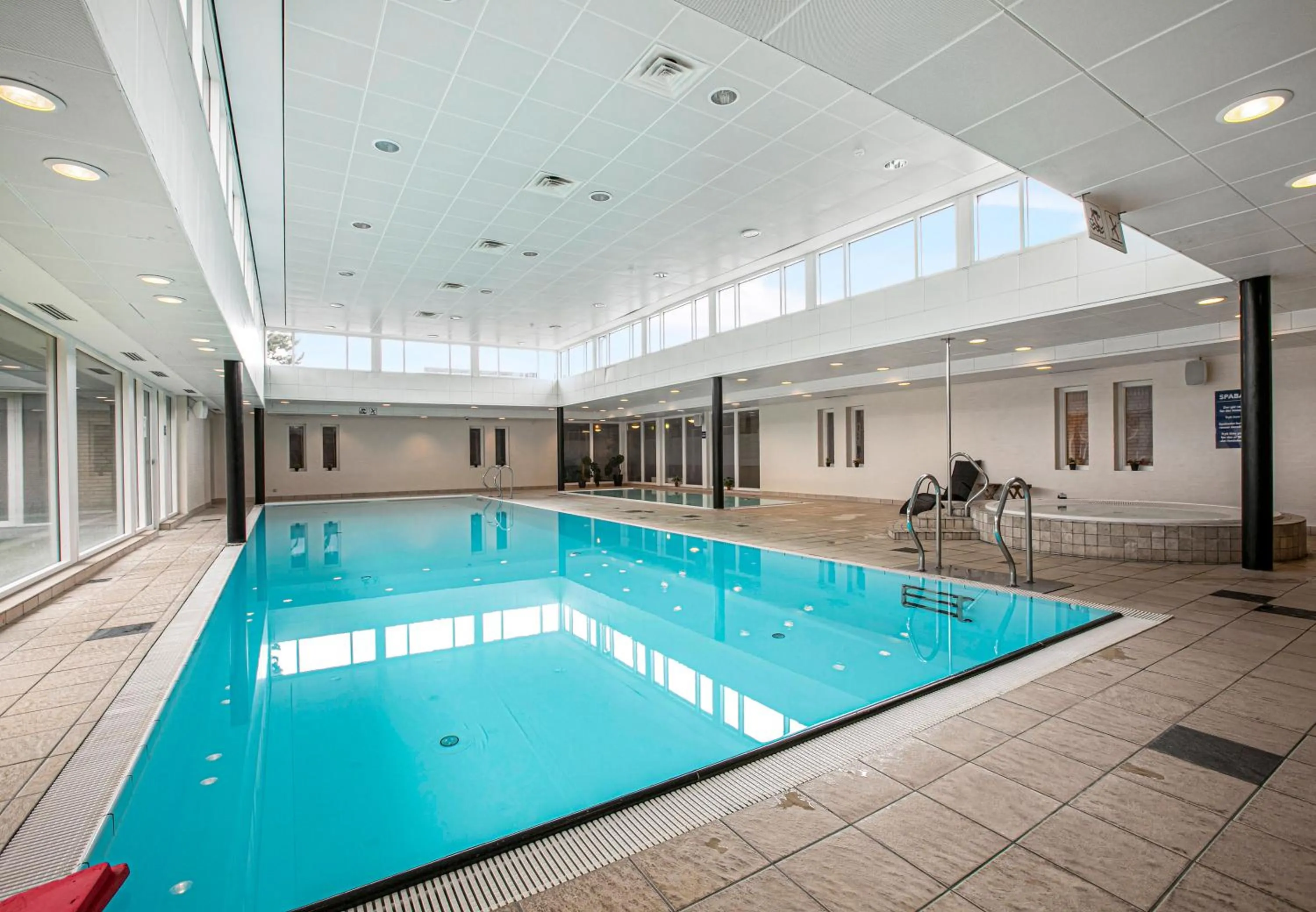 Swimming pool in Hotel/ Apartments Marina