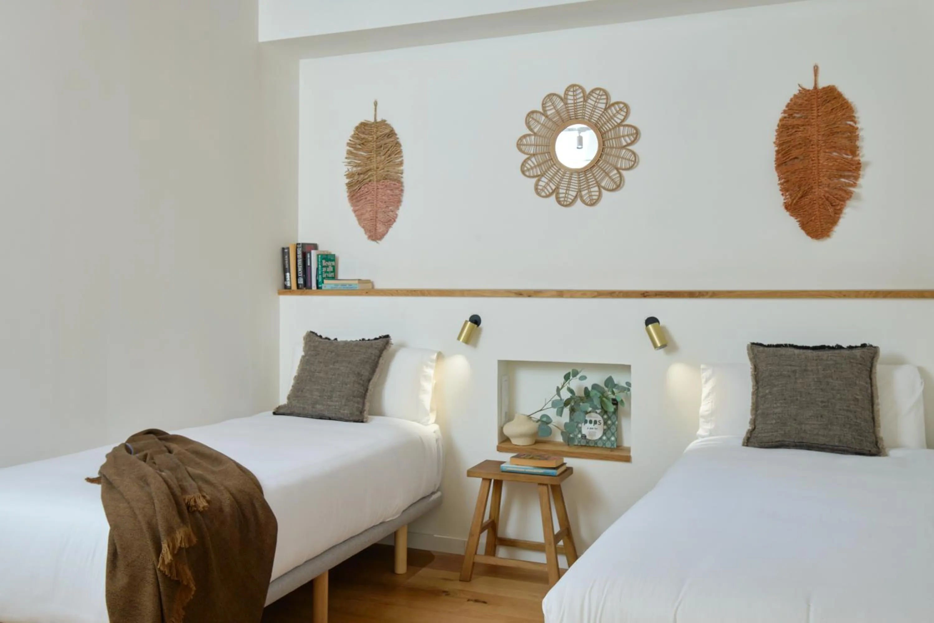 Photo of the whole room, Bed in Factory Apartments Barcelona