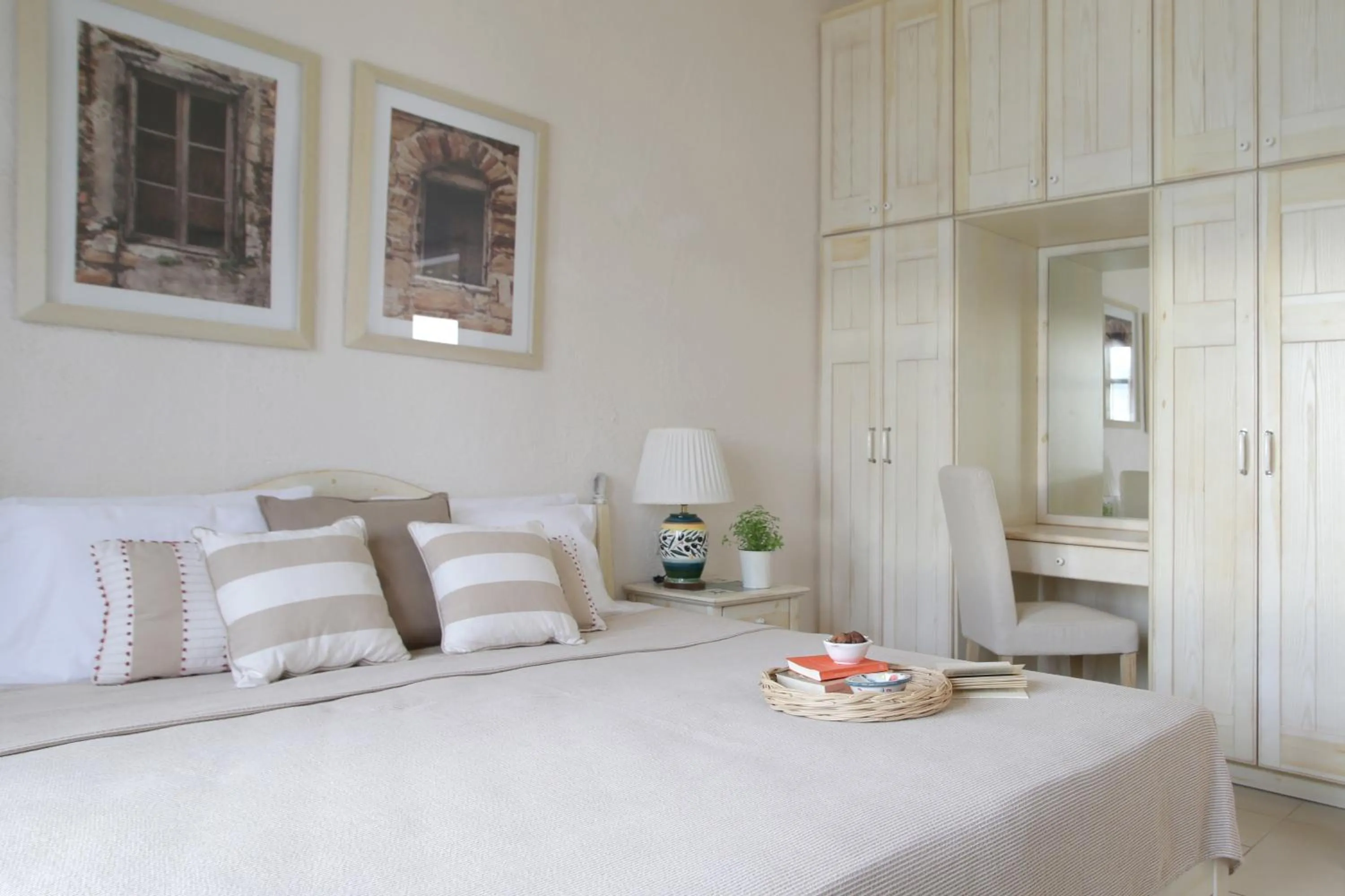 Bed in Skopelos Village Hotel