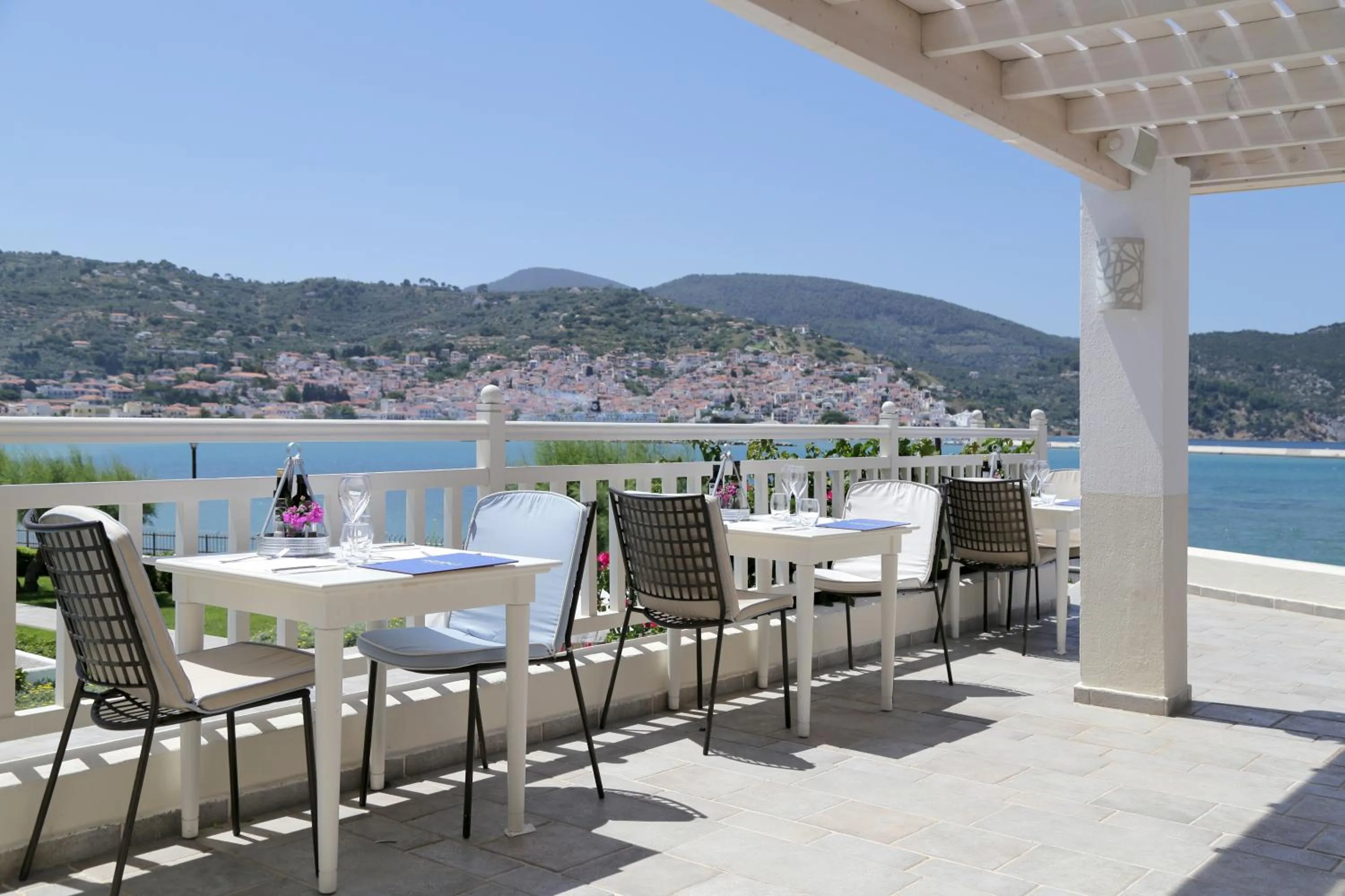 Restaurant/places to eat in Skopelos Village Hotel