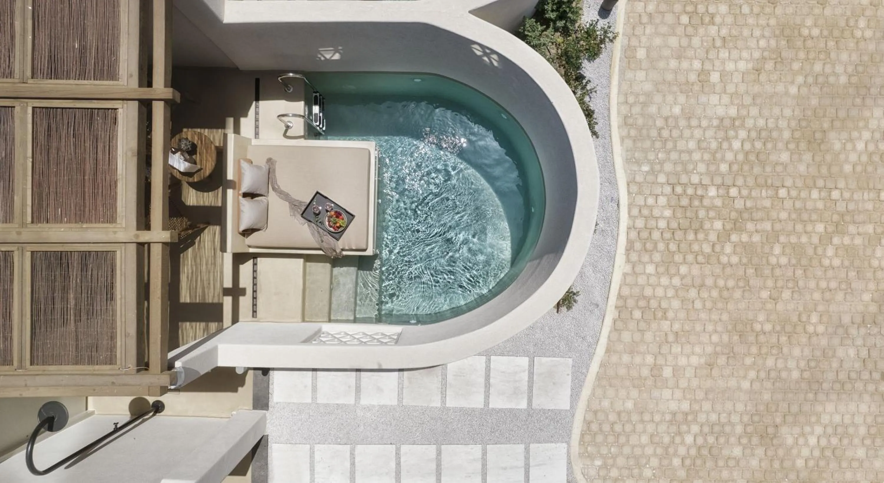 Patio in Domes Noruz Mykonos