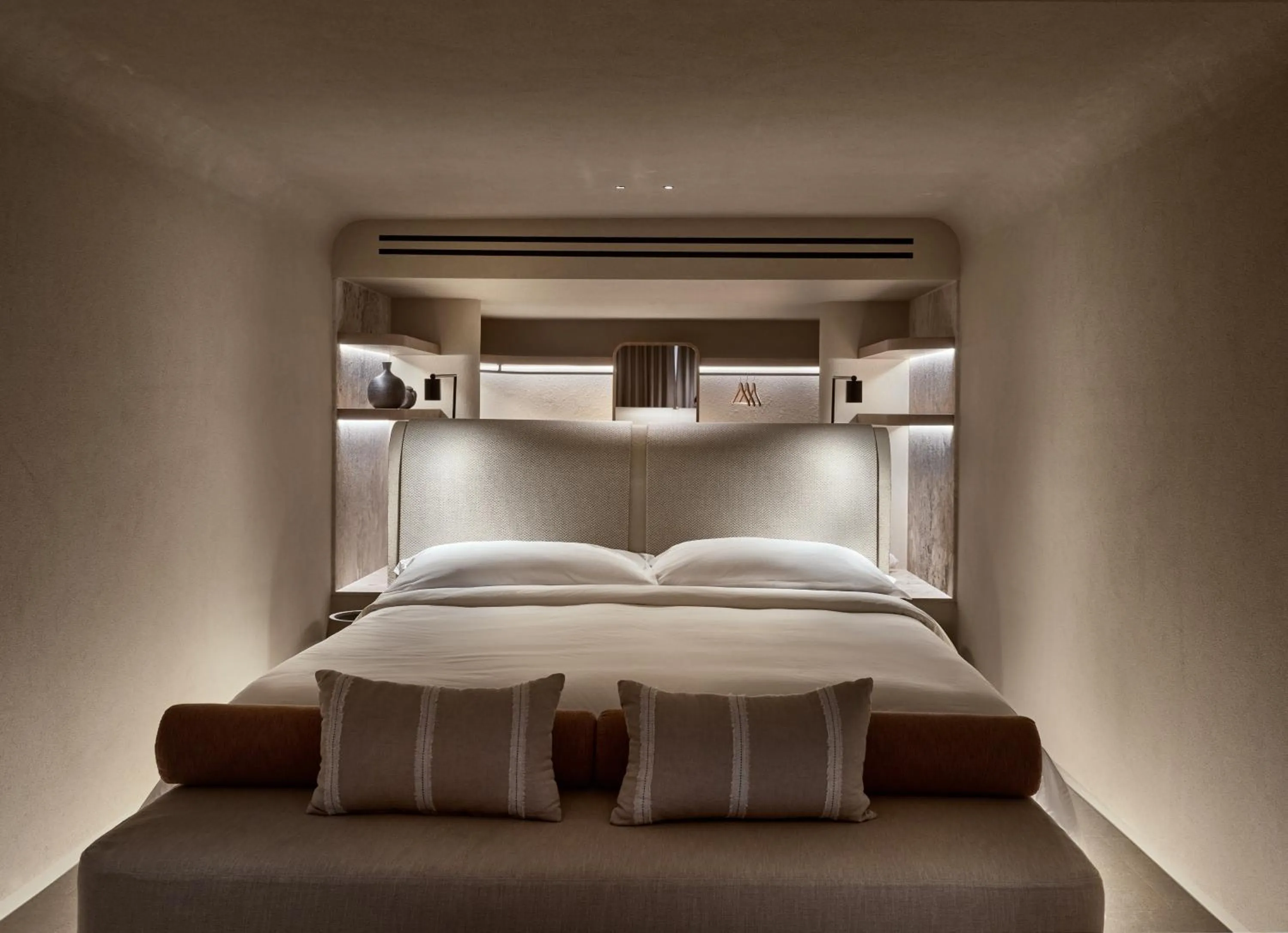 Bed in Domes Noruz Mykonos