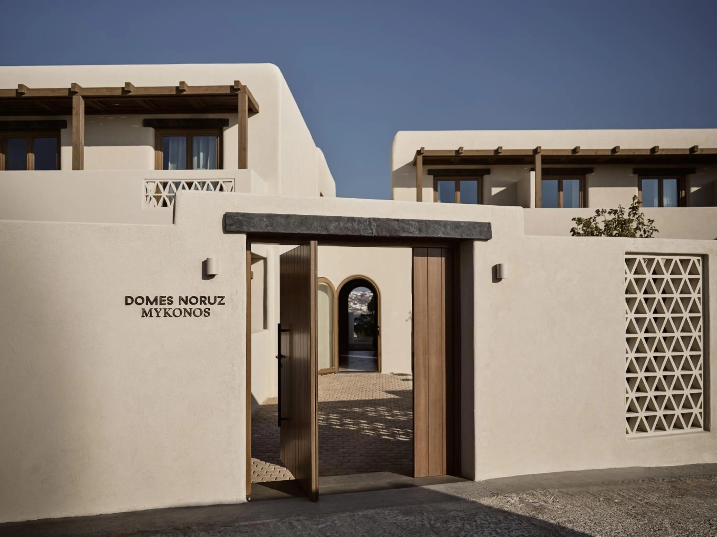 Property building in Domes Noruz Mykonos