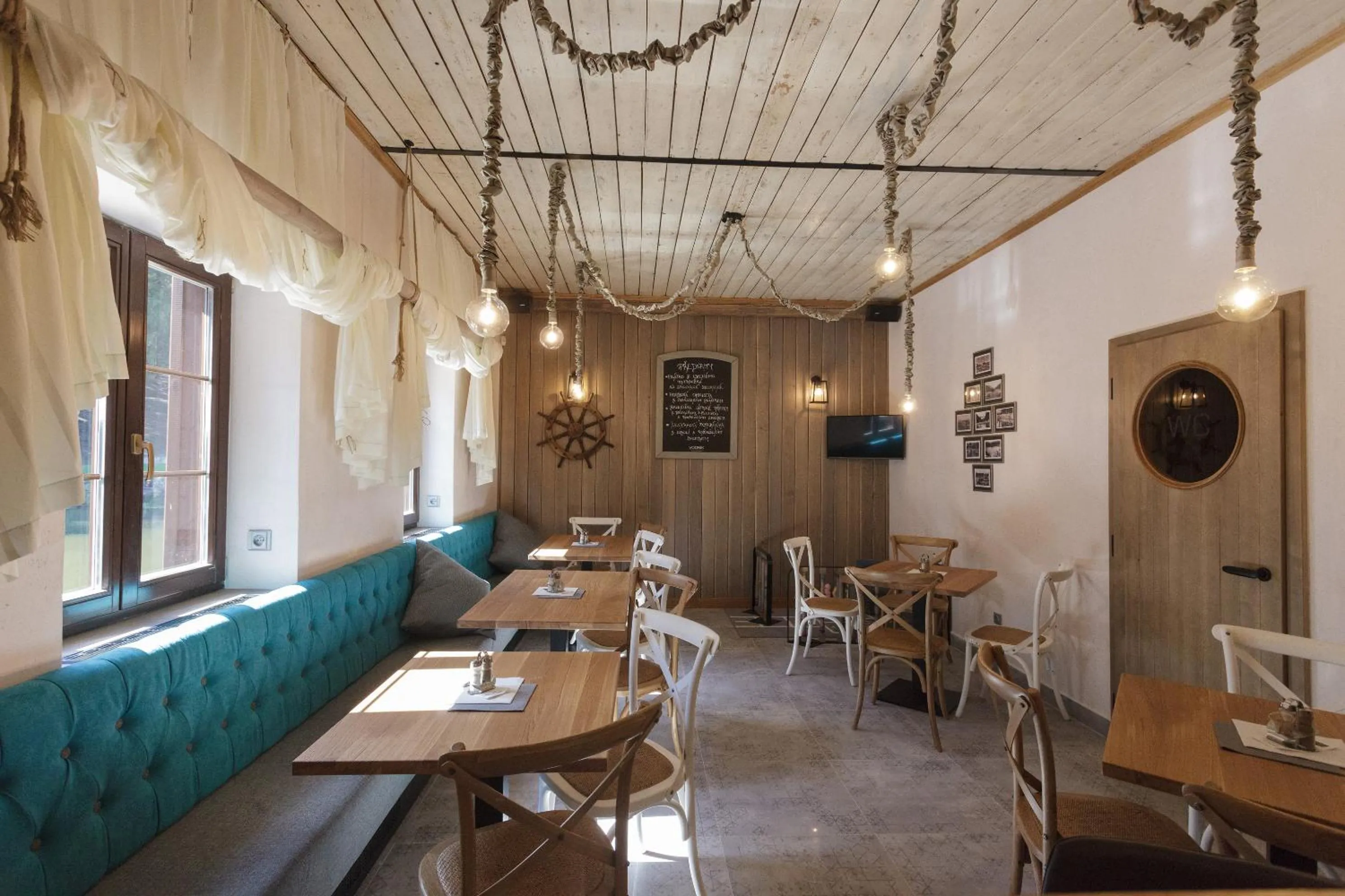 Restaurant/places to eat in Hotel Vodník