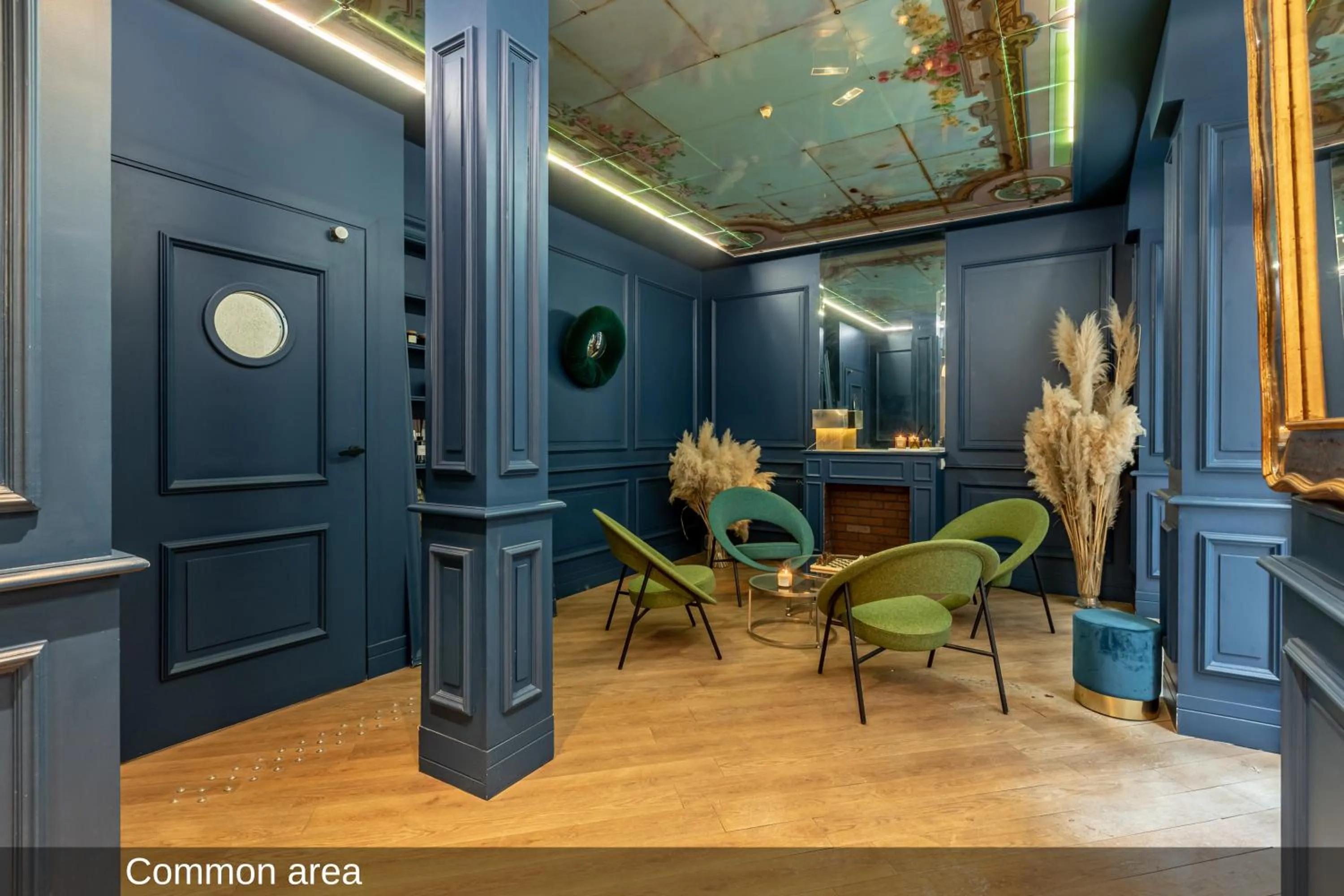 Lobby or reception in Le Nest by Sweett