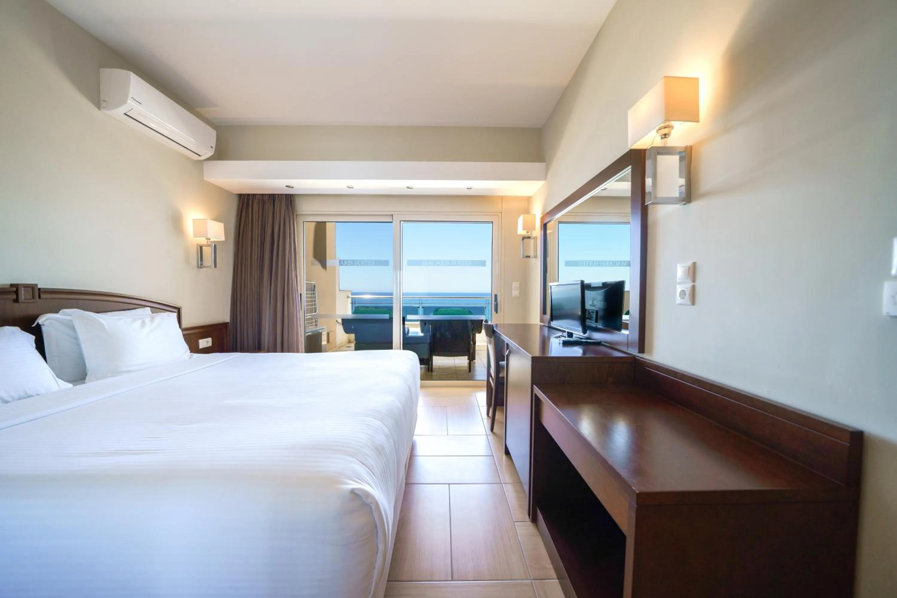 Bedroom, Bed in Macaris Suites & Spa