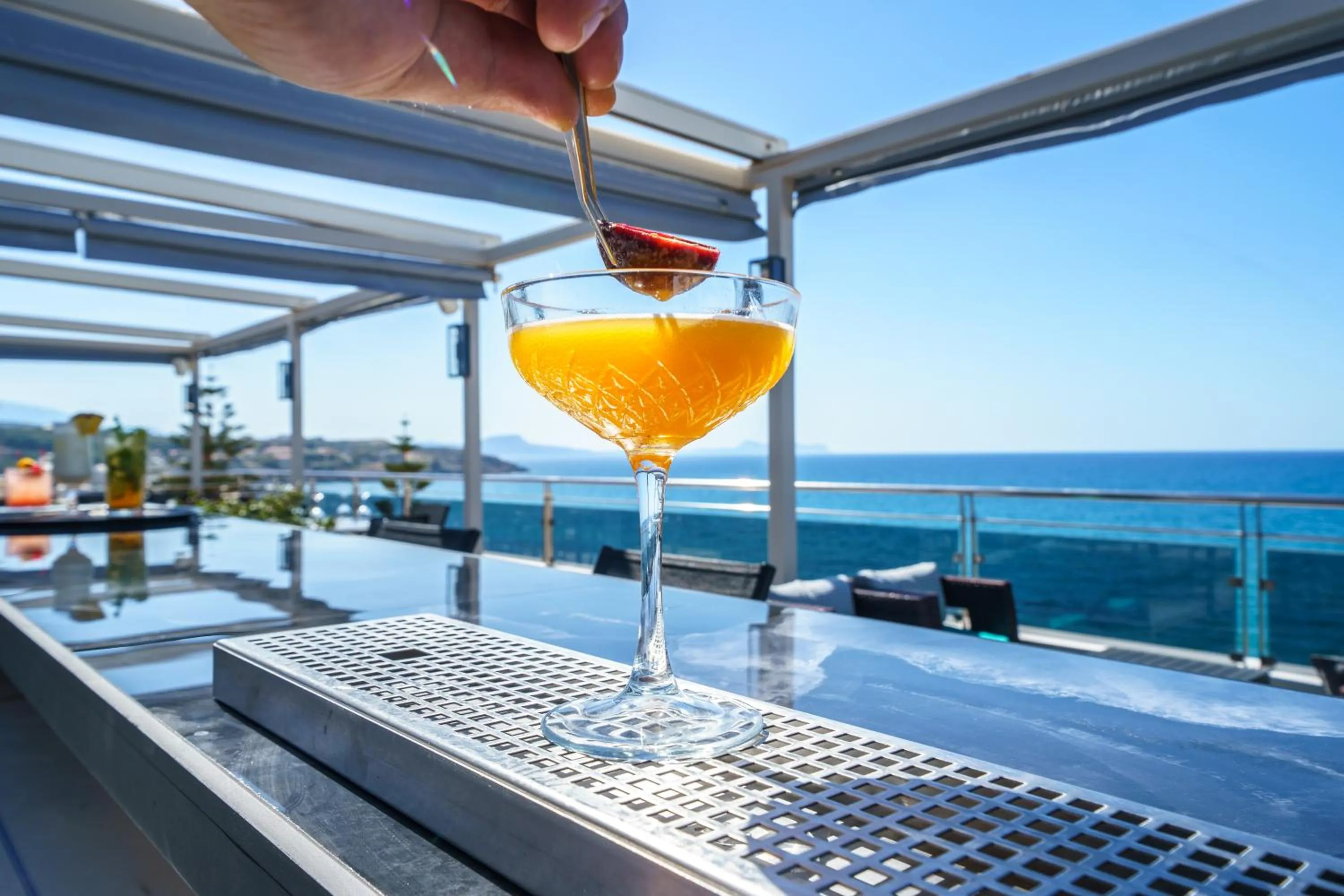 Lounge or bar in Macaris Suites & Spa