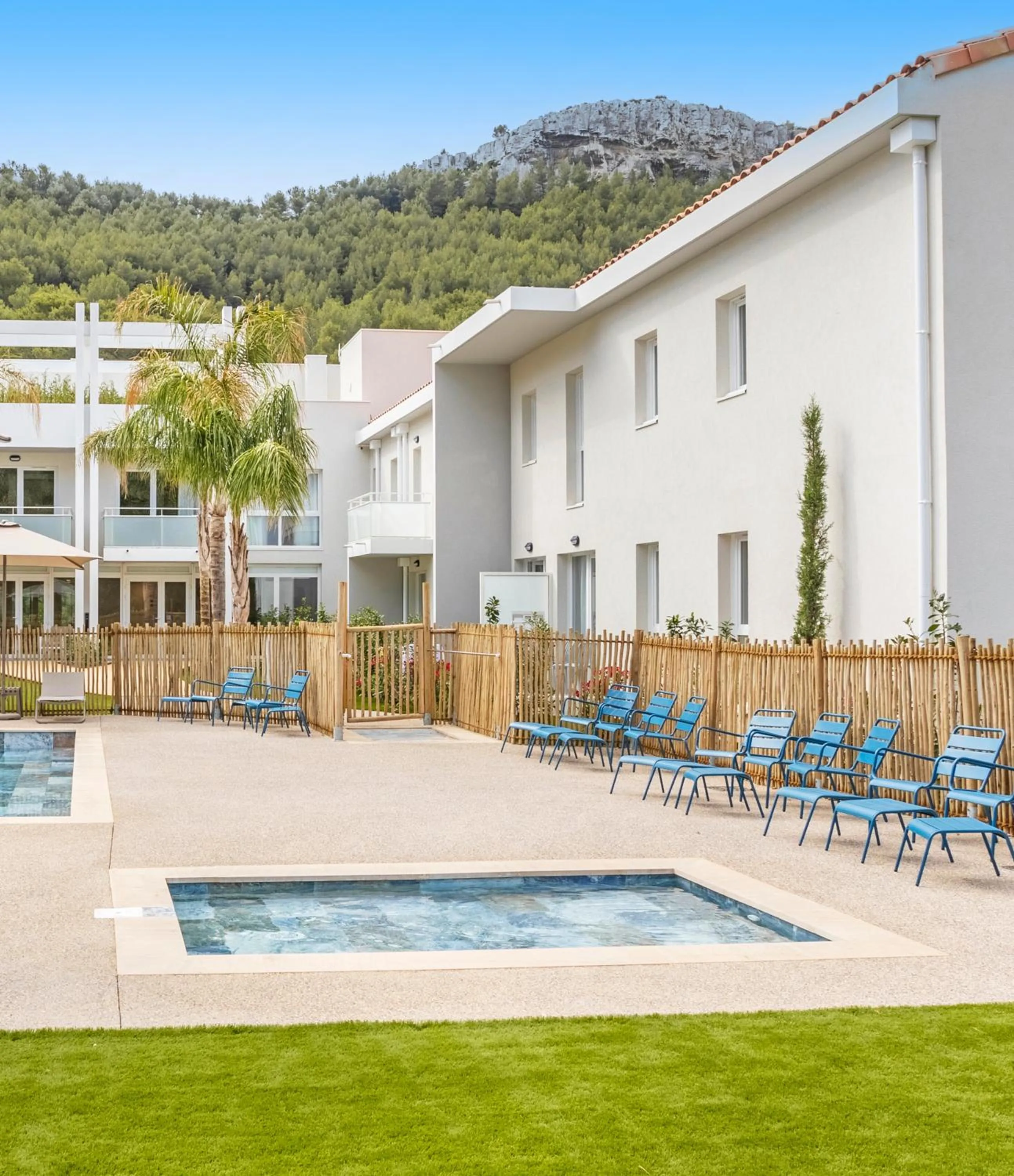 Property building in Résidence Pierre et Vacances Cap Cassis Calanques