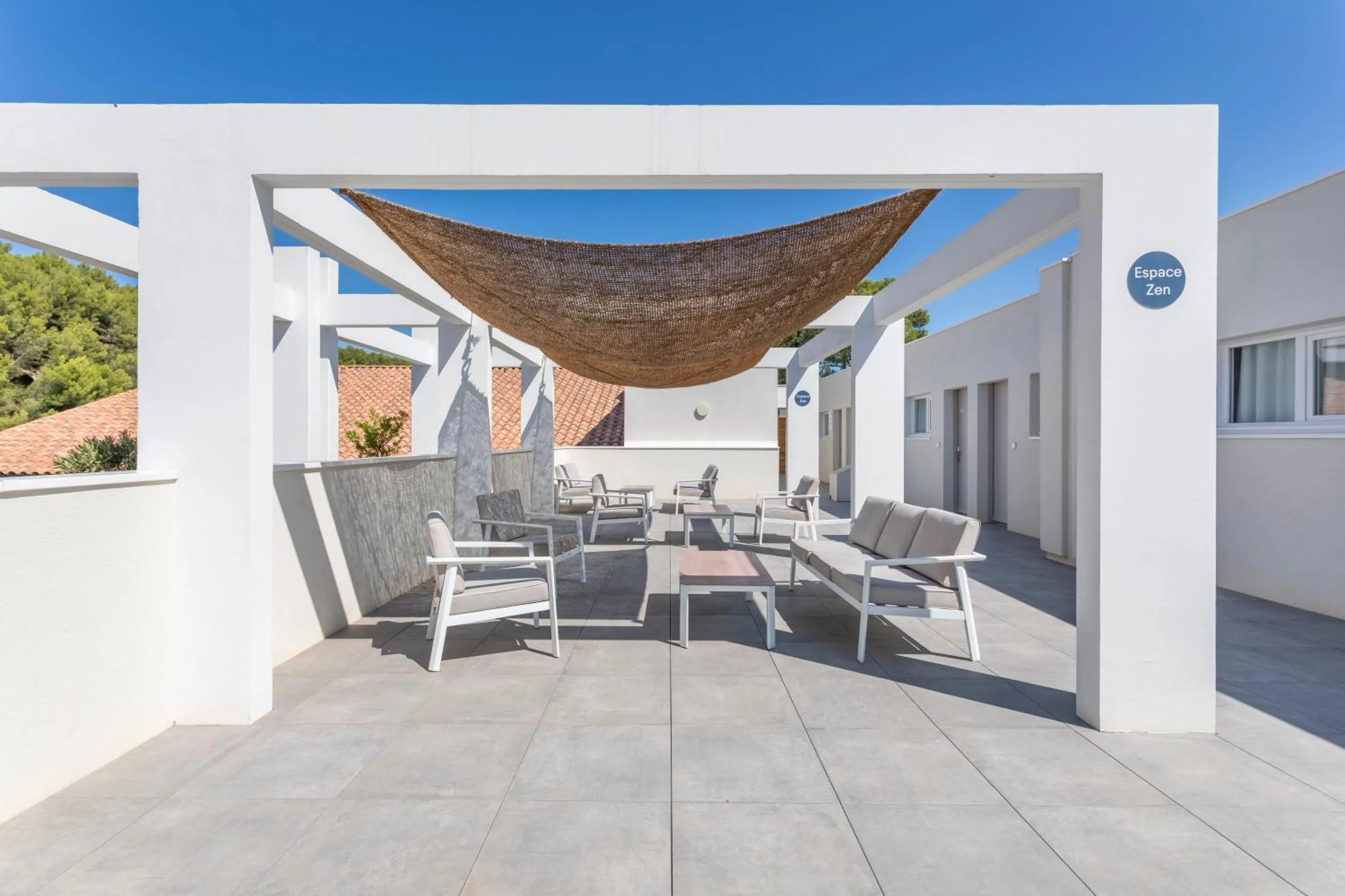 Patio in Résidence Pierre et Vacances Cap Cassis Calanques