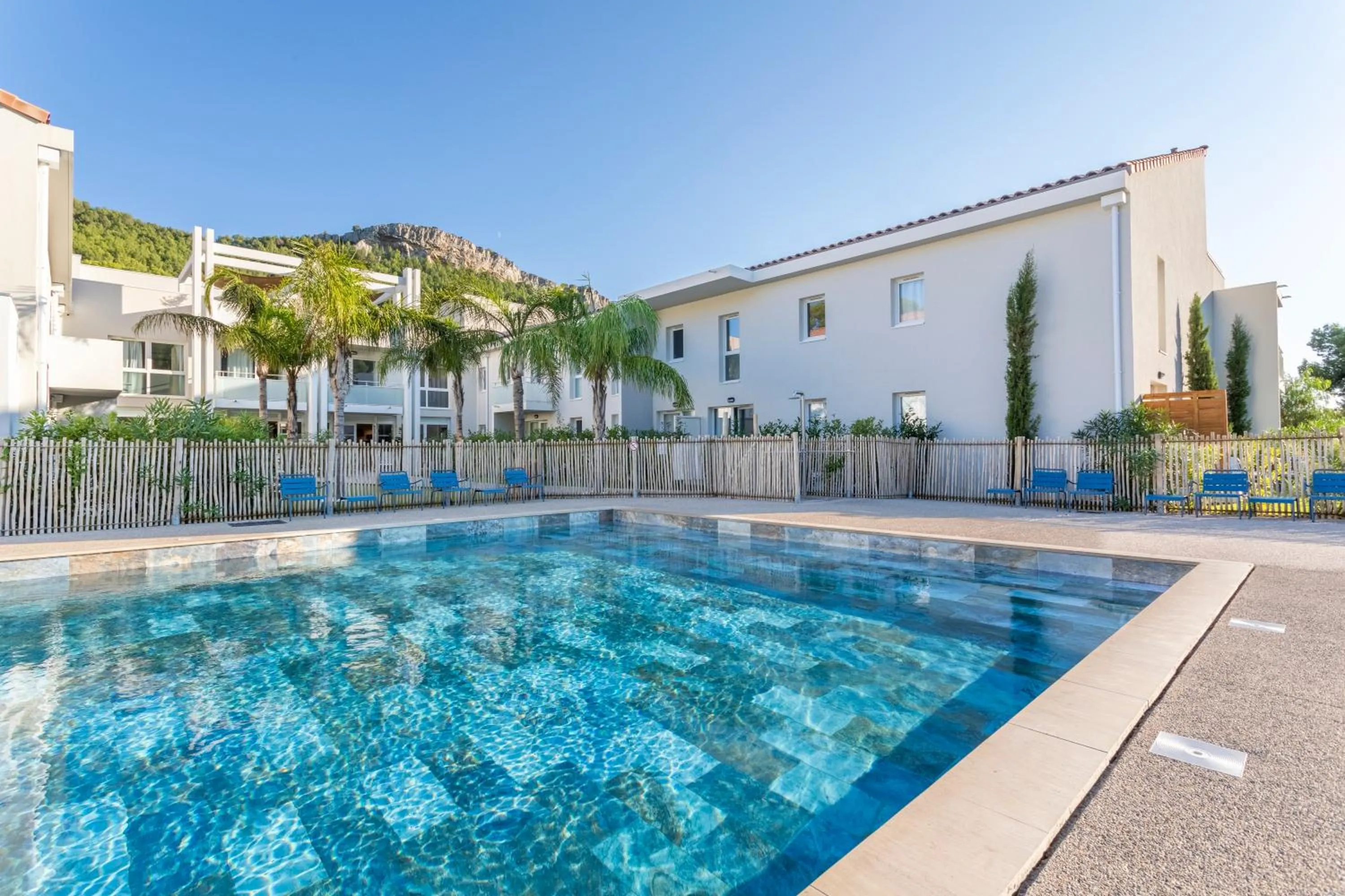 Property building in Résidence Pierre et Vacances Cap Cassis Calanques