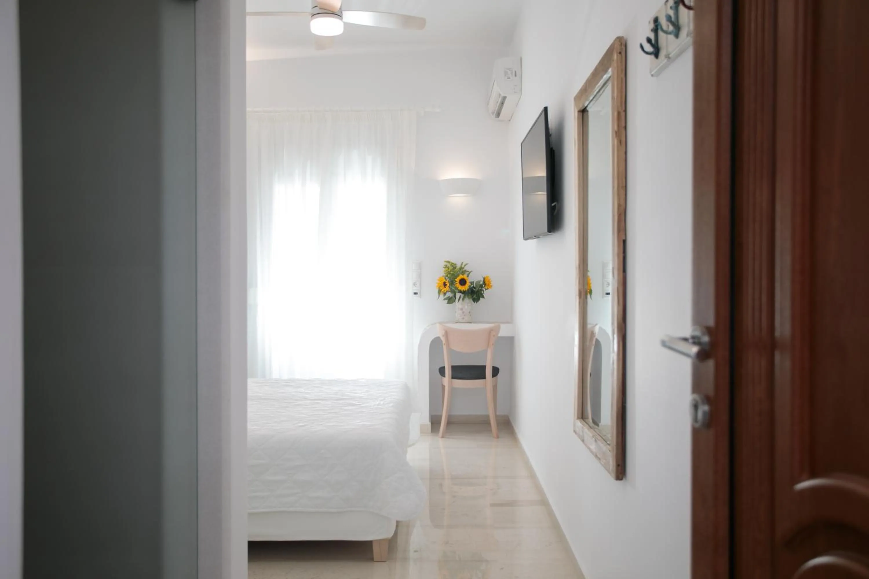 Bed in Margo Studios