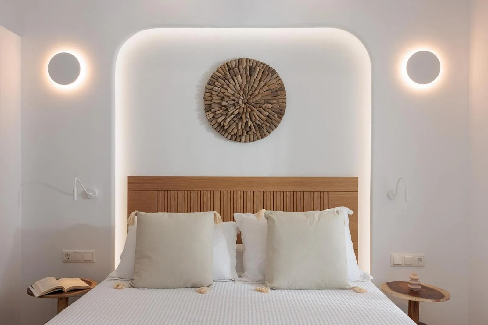 Bed in Margo Studios