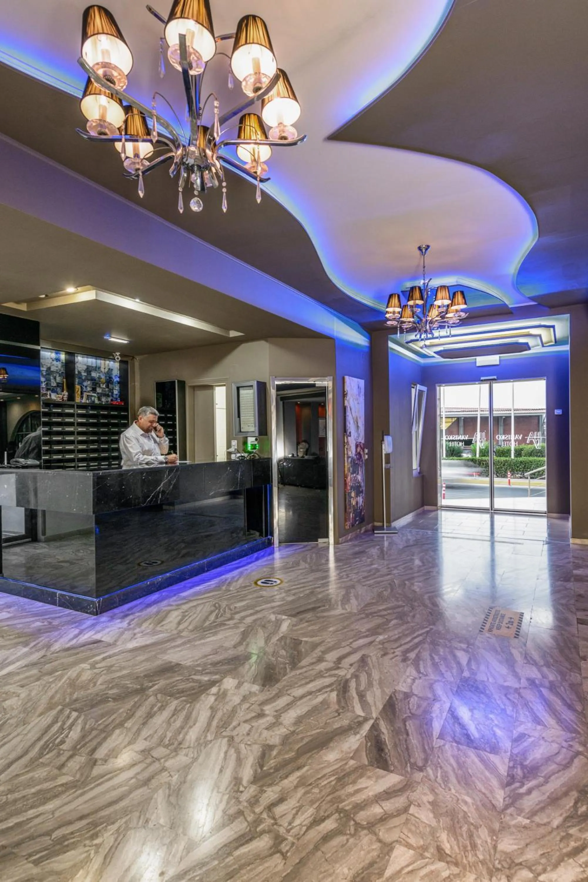 Lobby or reception in Vanisko Hotel