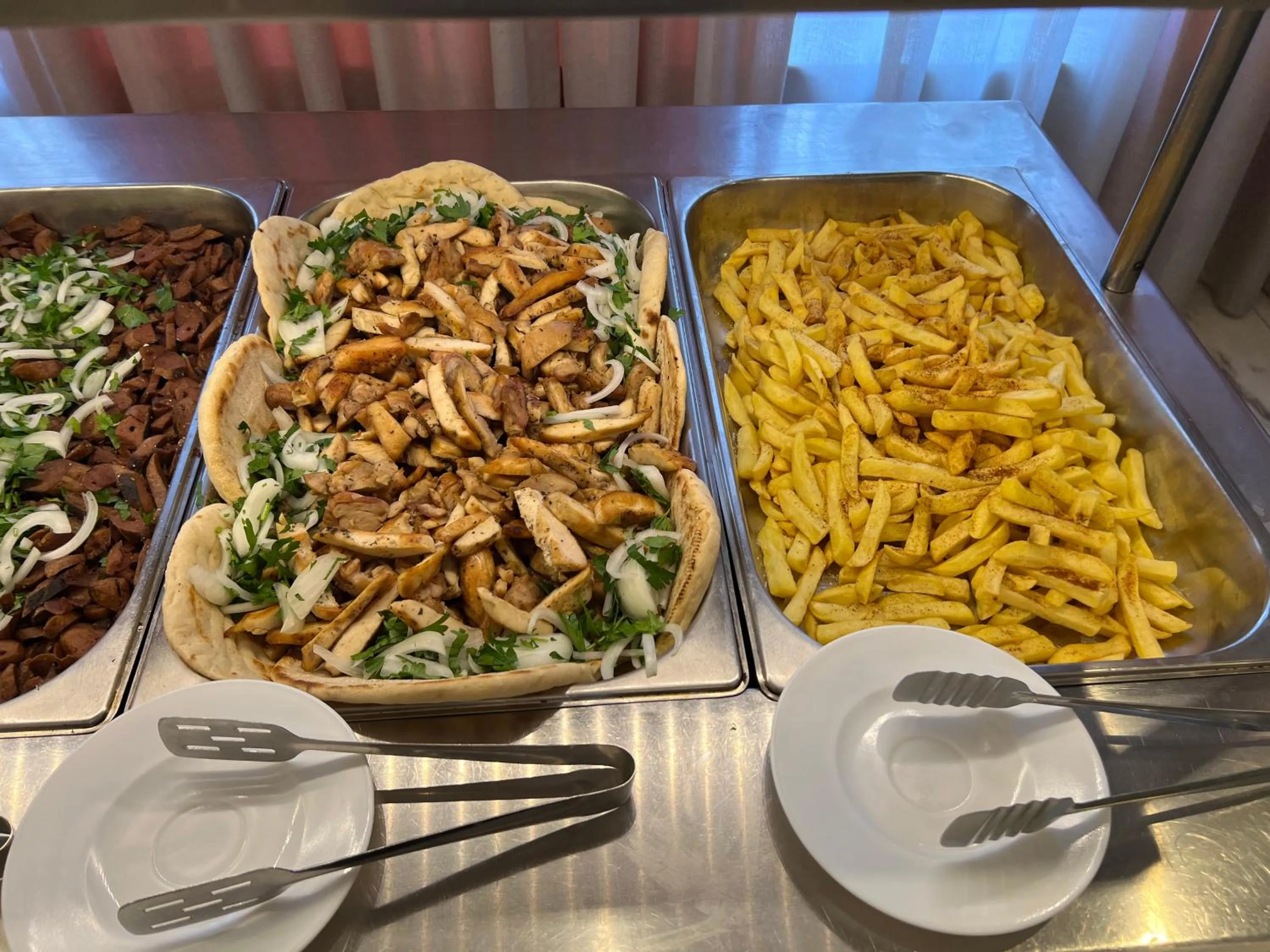 Restaurant/places to eat in Vanisko Hotel