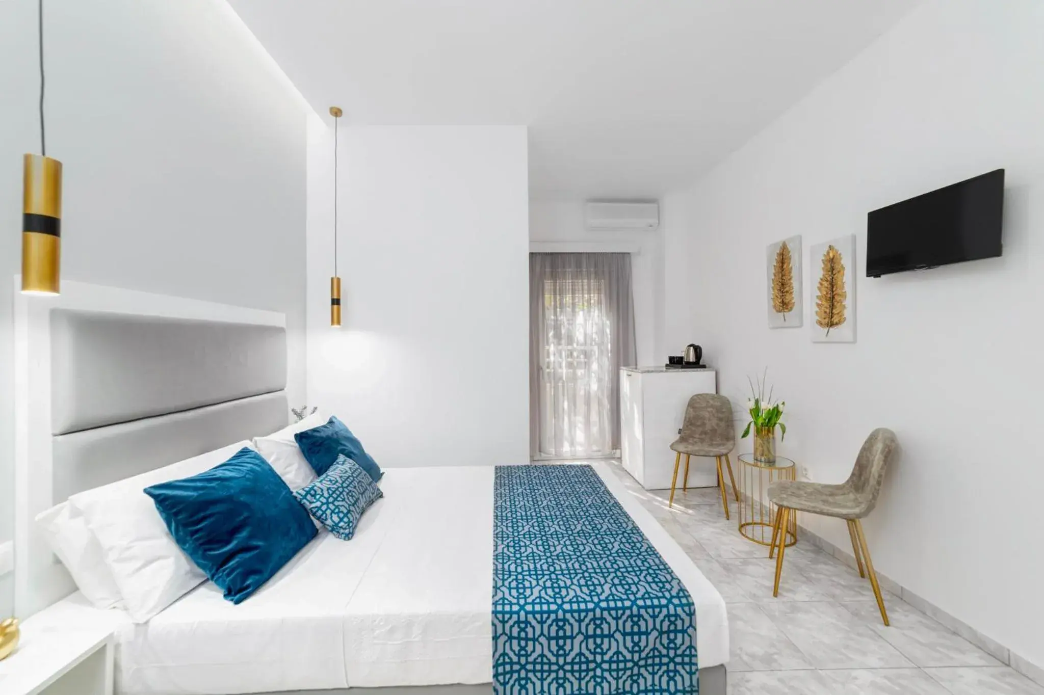 Single Room in Roxani Hotel Single Room in Roxani Hotel