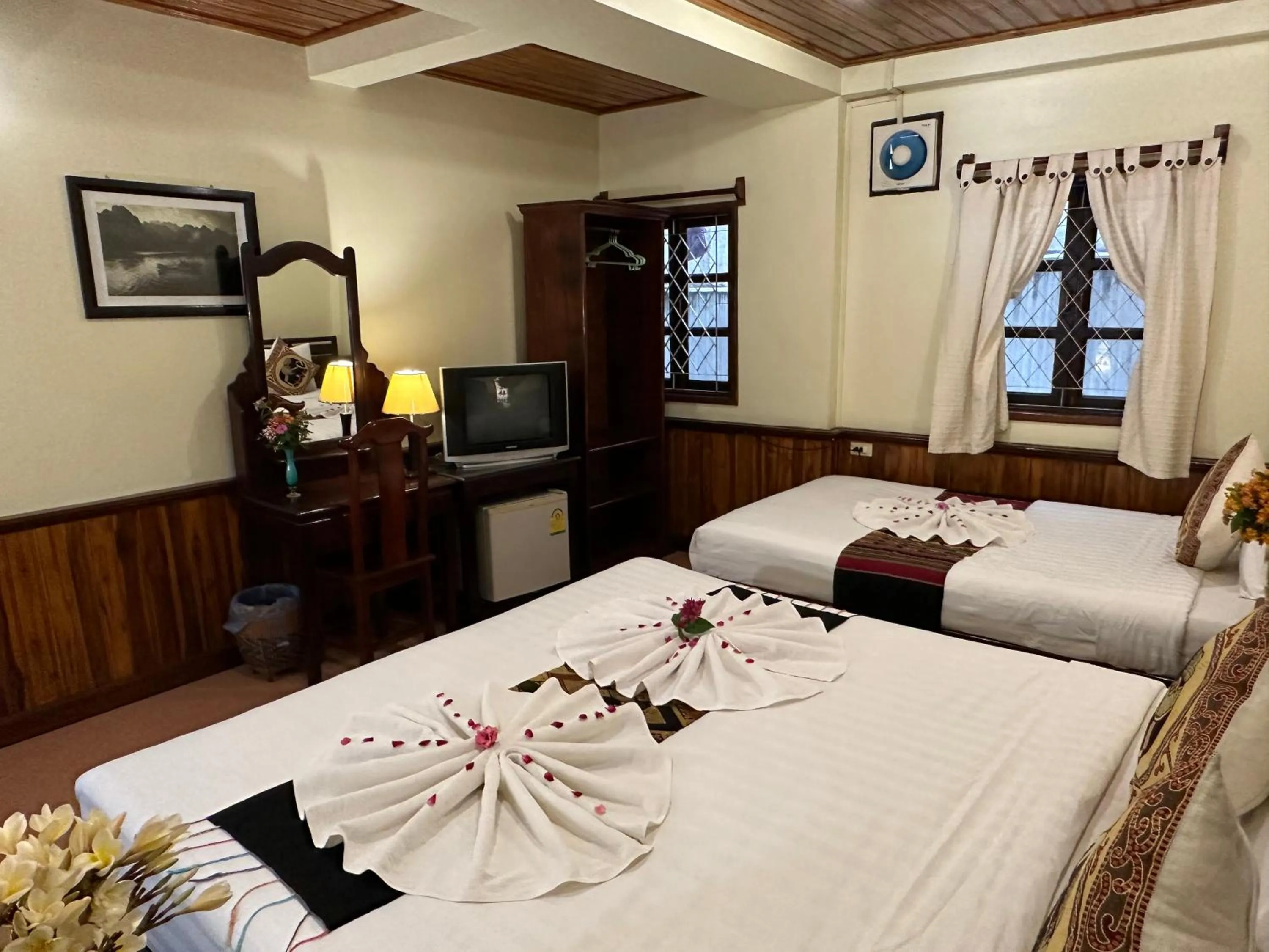 Bed in Villa Alounsavath Mekong Riverside