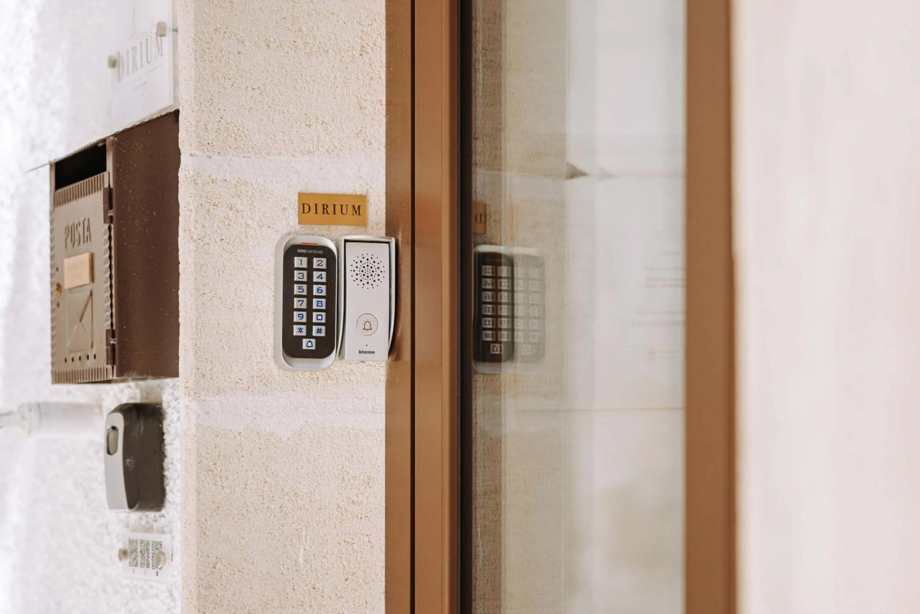 Property building in Dirium - exclusive rooms