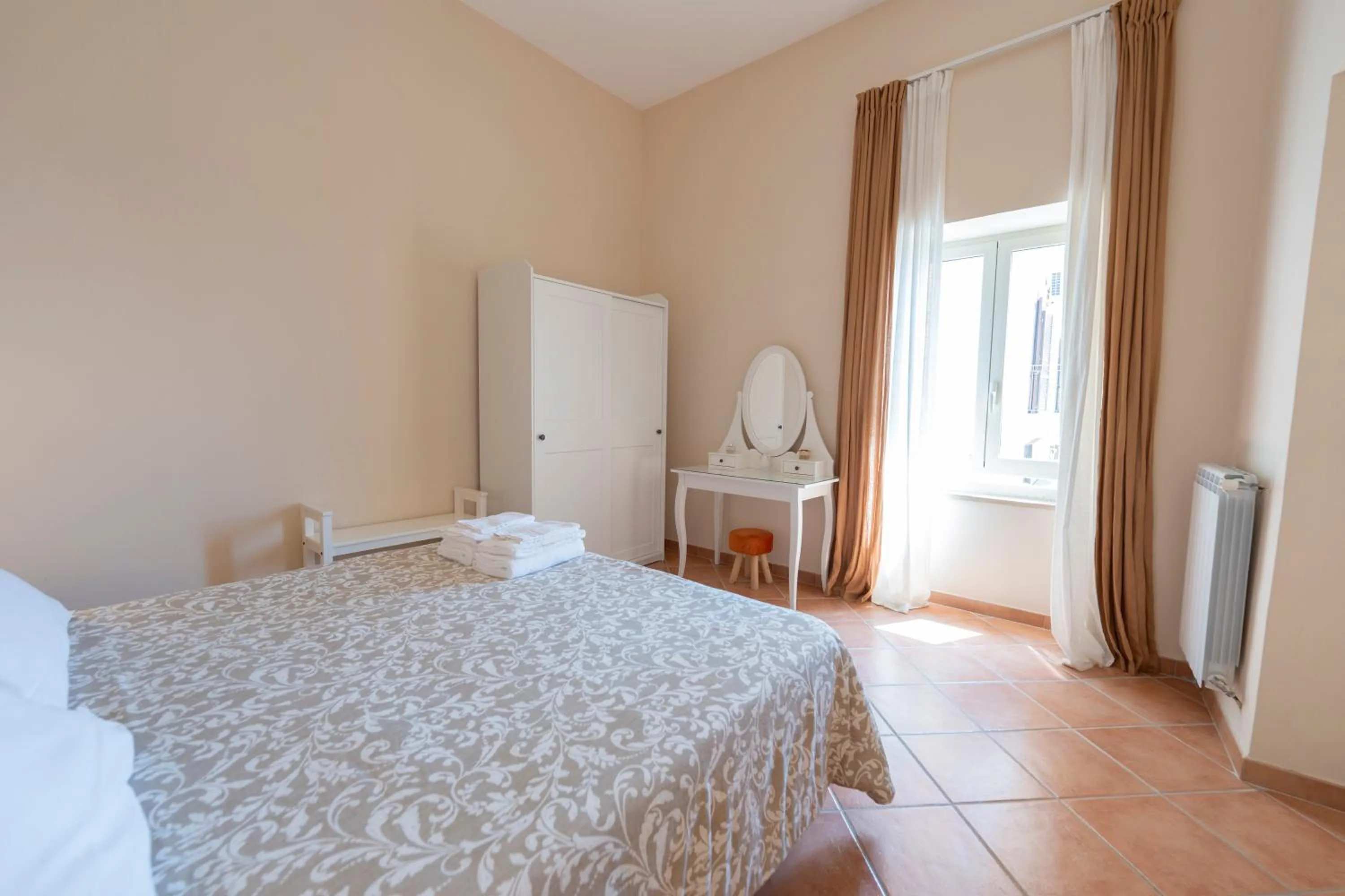 Photo of the whole room, Bed in Artis Mare