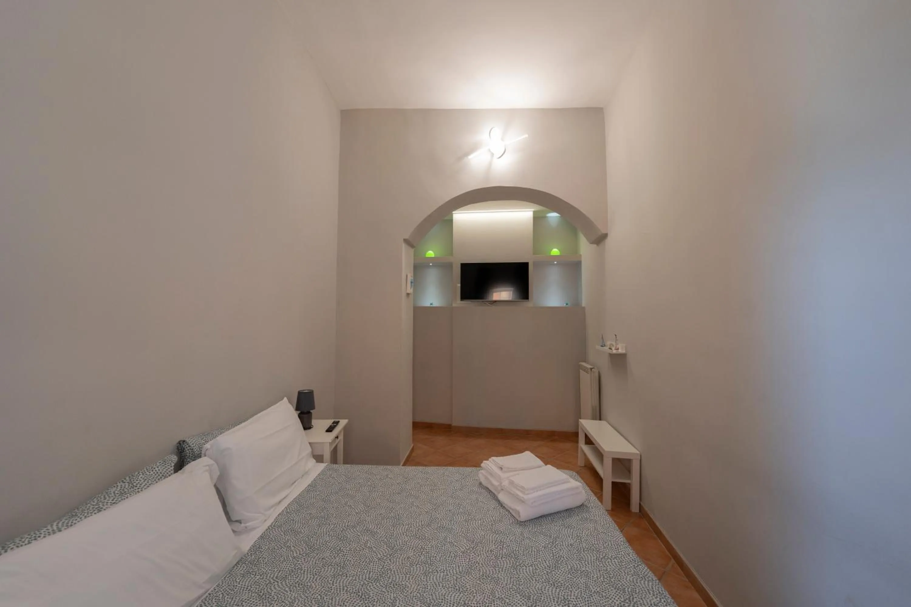 Bedroom, Bed in Artis Mare