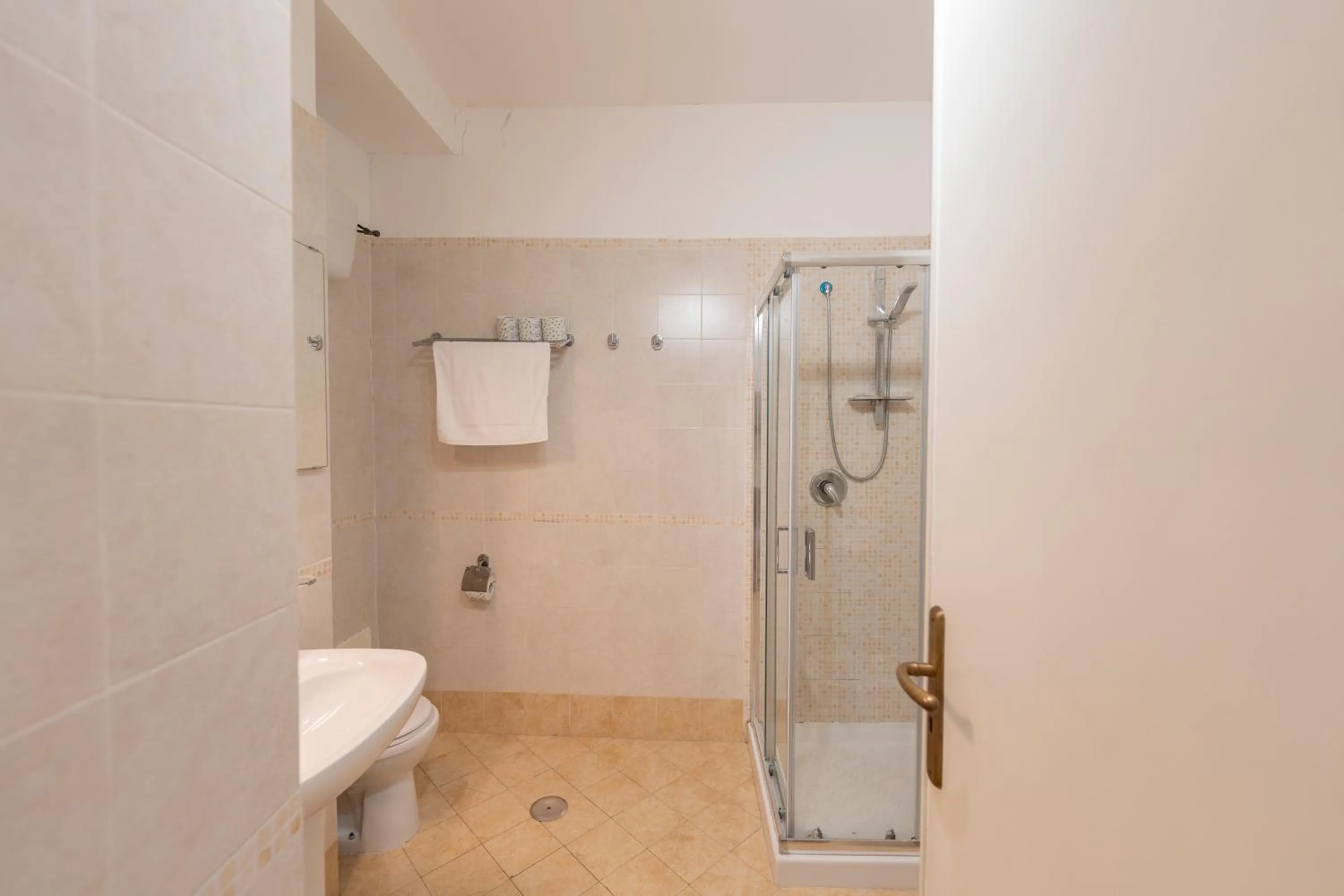 Bathroom in Artis Mare