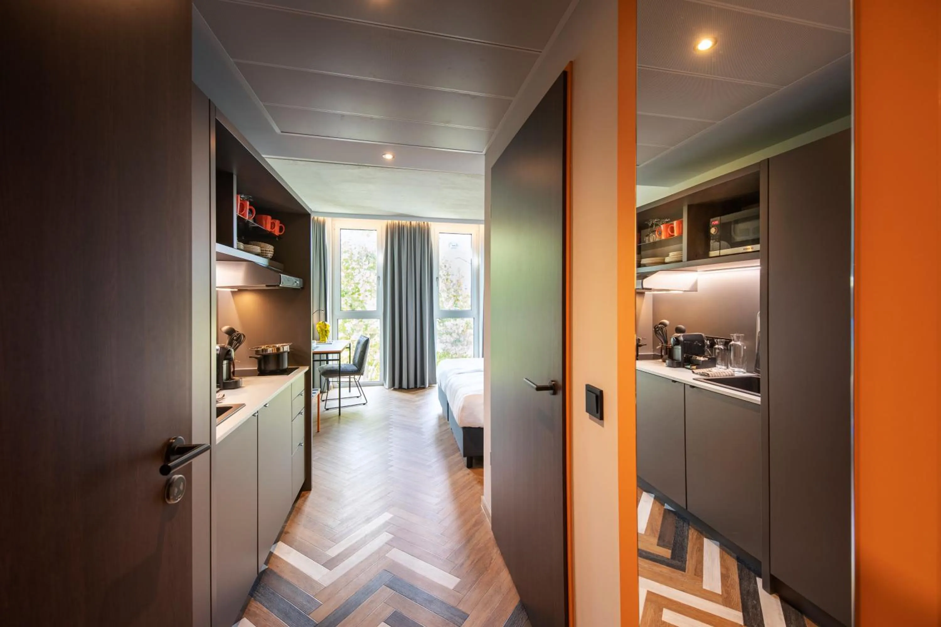 Photo of the whole room in LOGINN Hotel Waiblingen