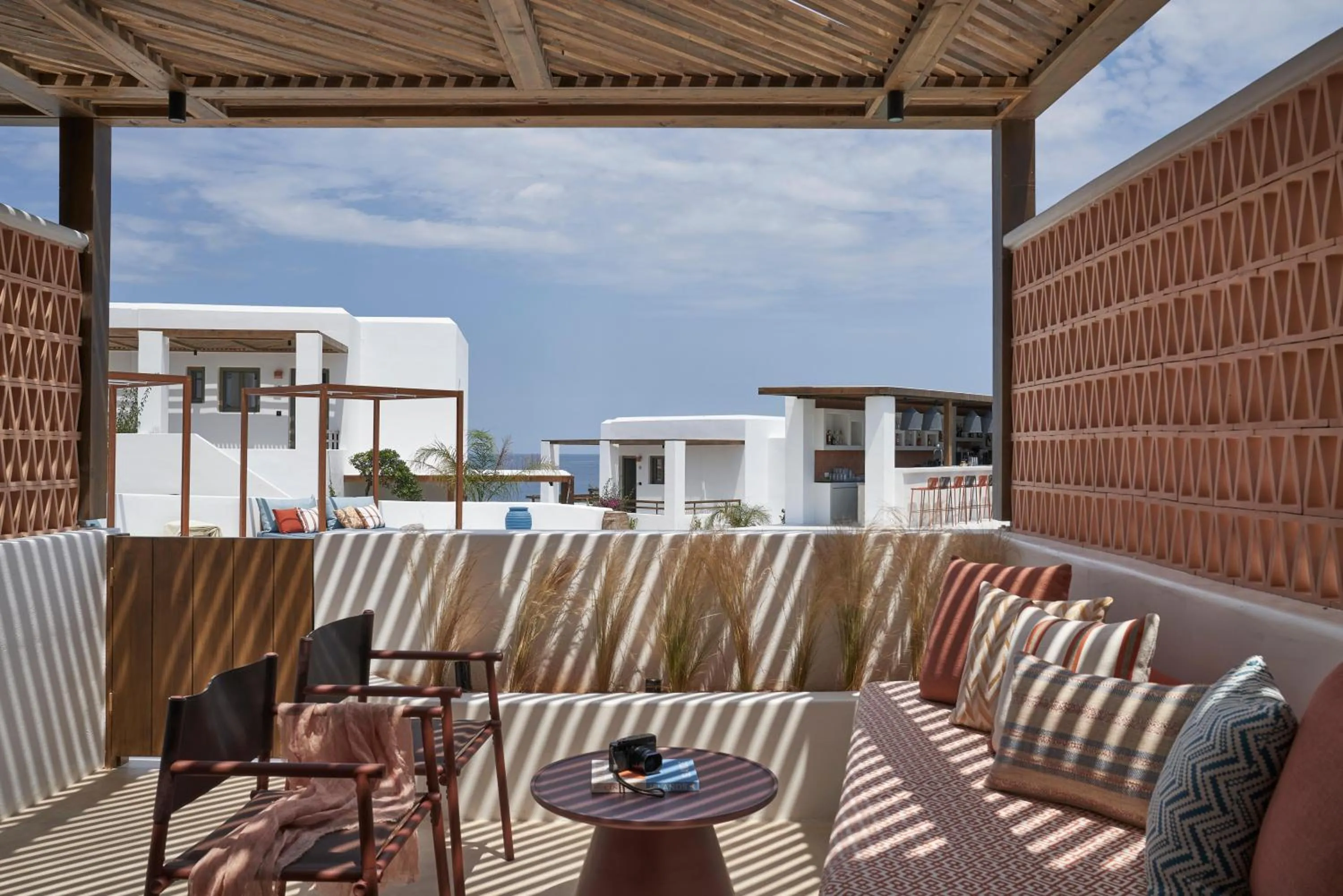 Photo of the whole room in Andronis Minois