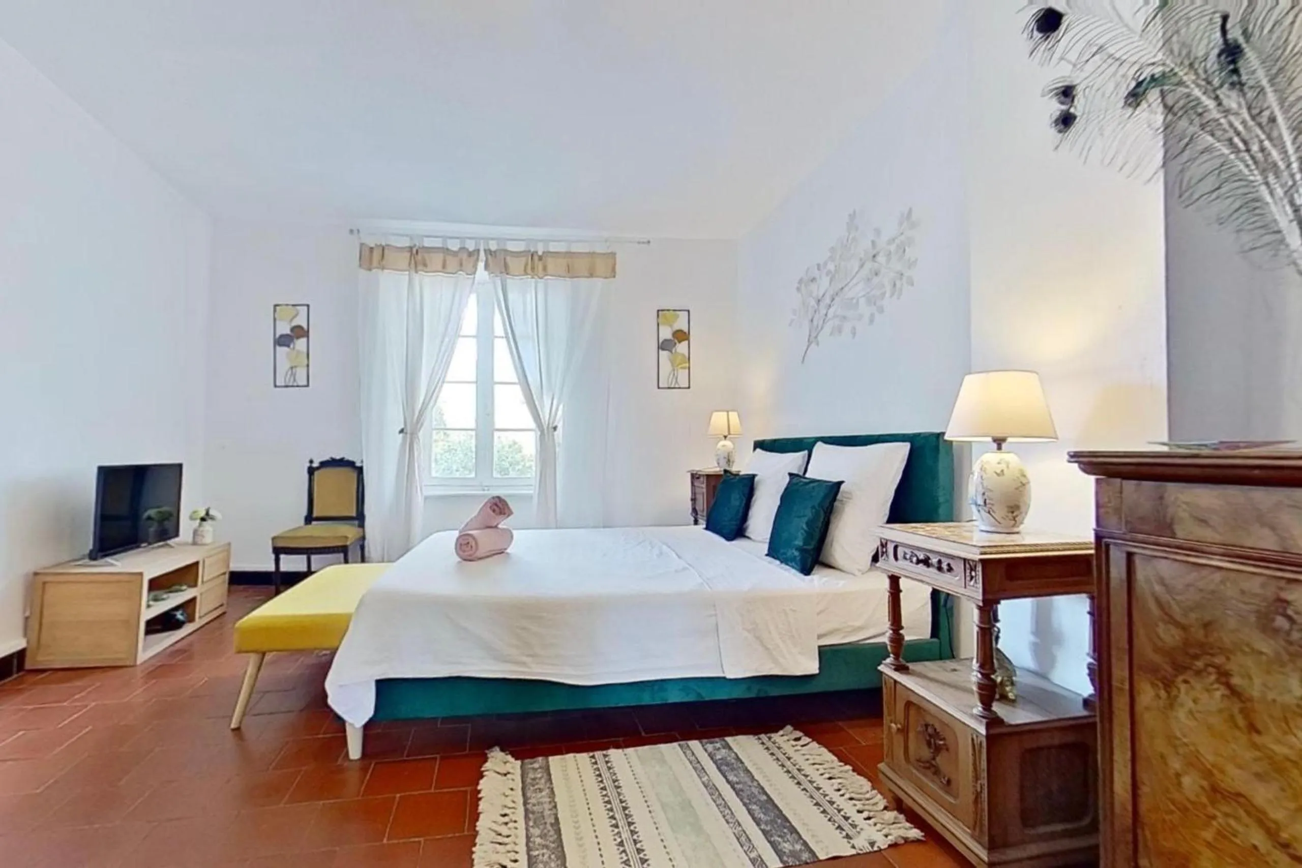 Bed in Les 2 Drôles d'Oiseaux