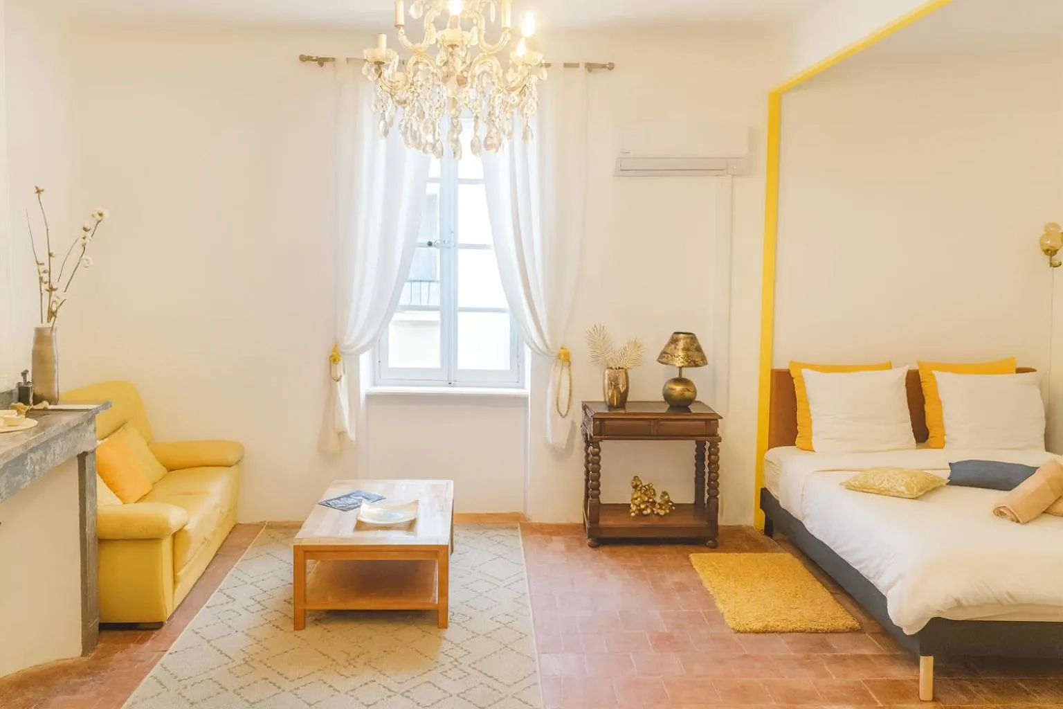 Bed in Les 2 Drôles d'Oiseaux