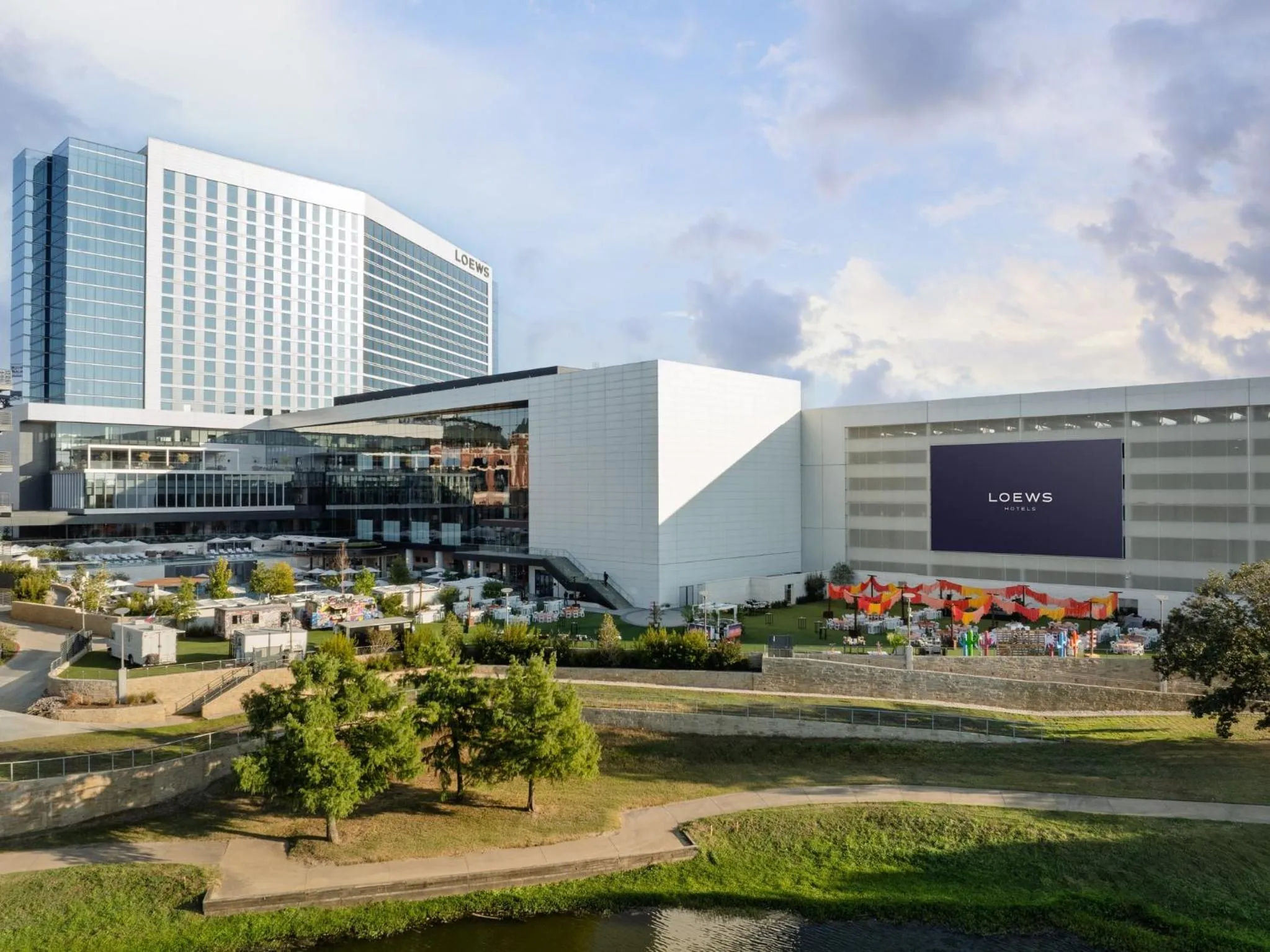 Bird's eye view in Loews Arlington Hotel