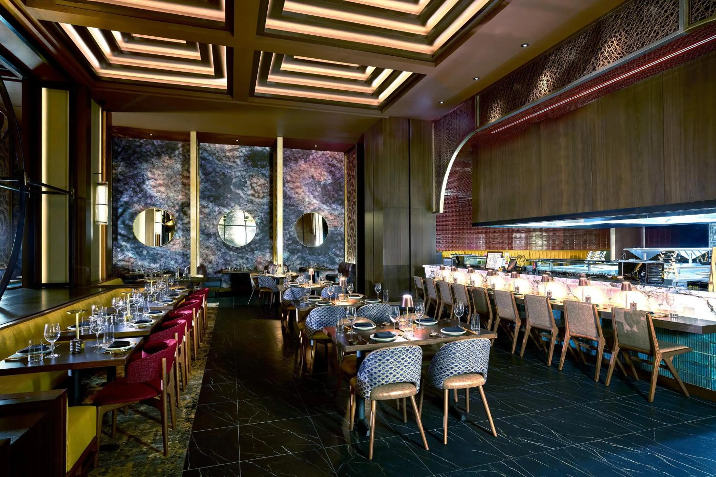 Restaurant/places to eat in Loews Arlington Hotel