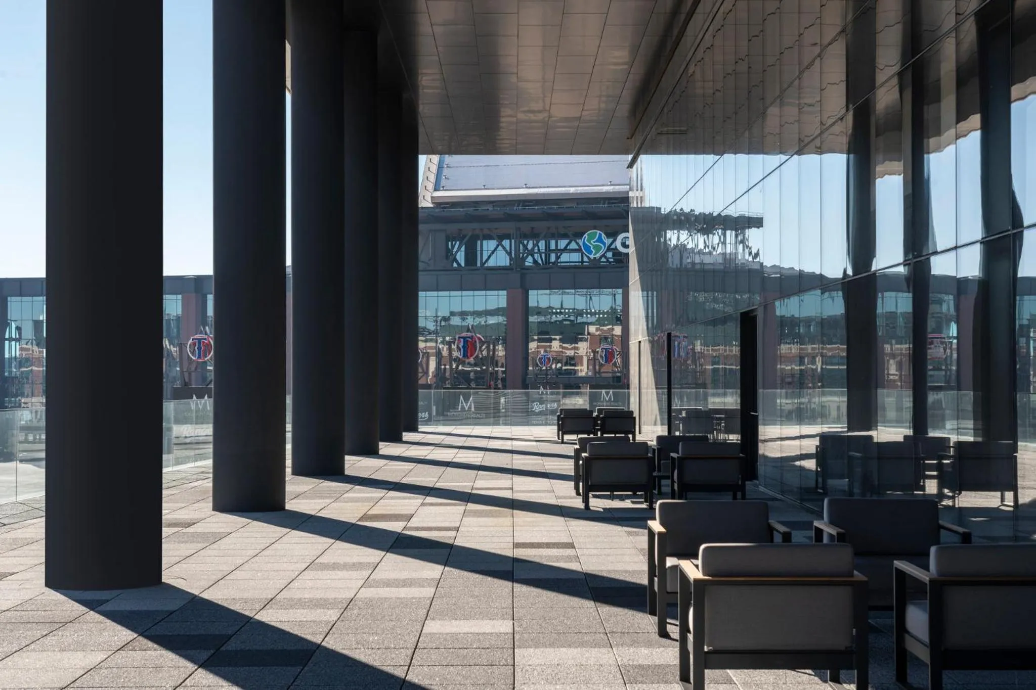 Balcony/Terrace in Loews Arlington Hotel