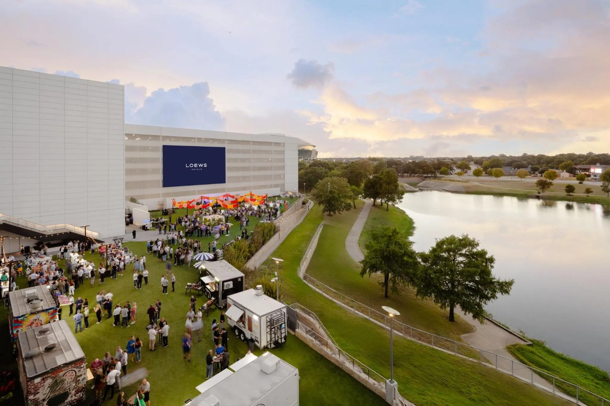 Bird's eye view in Loews Arlington Hotel