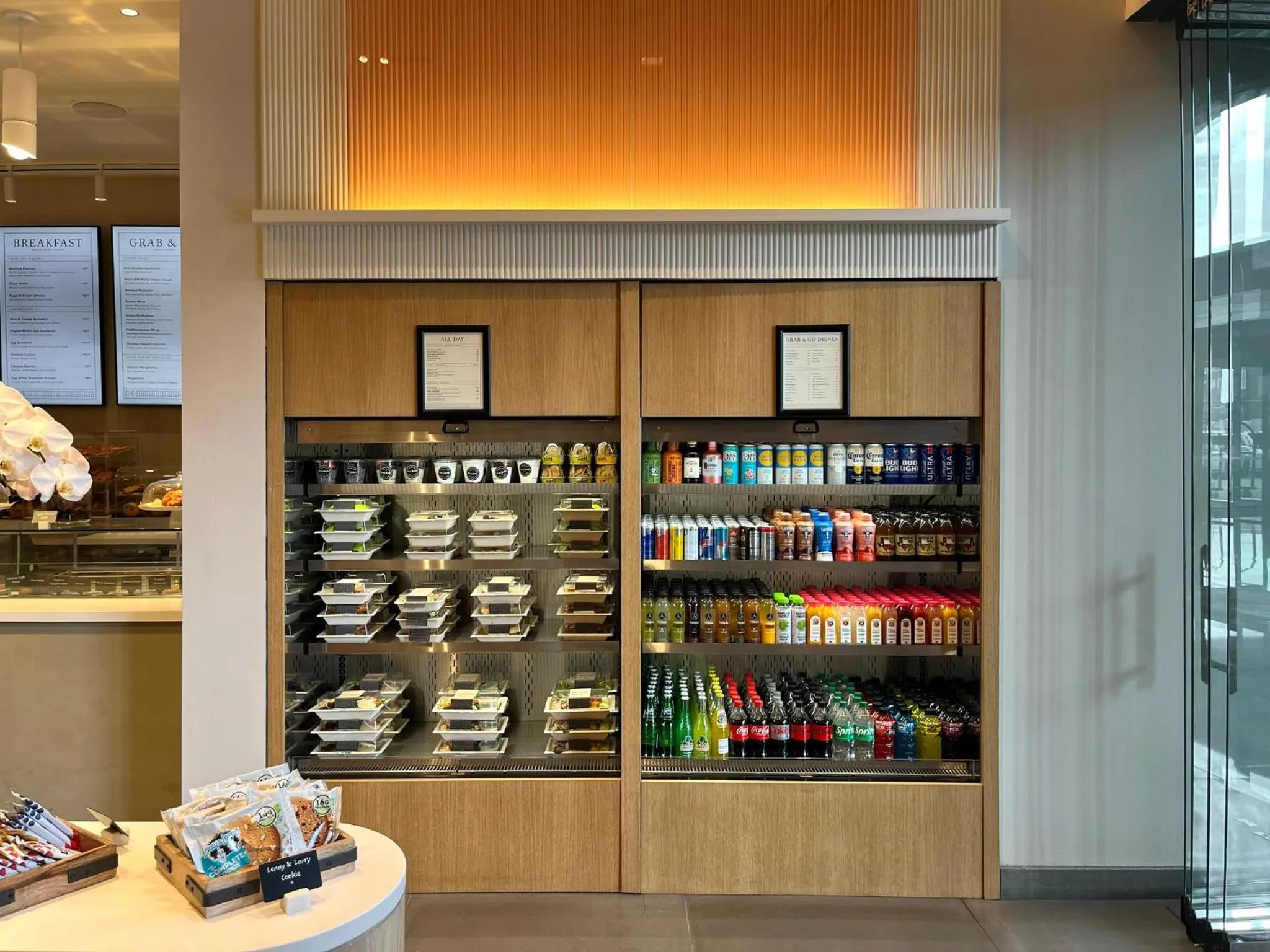 Lobby or reception in Loews Arlington Hotel