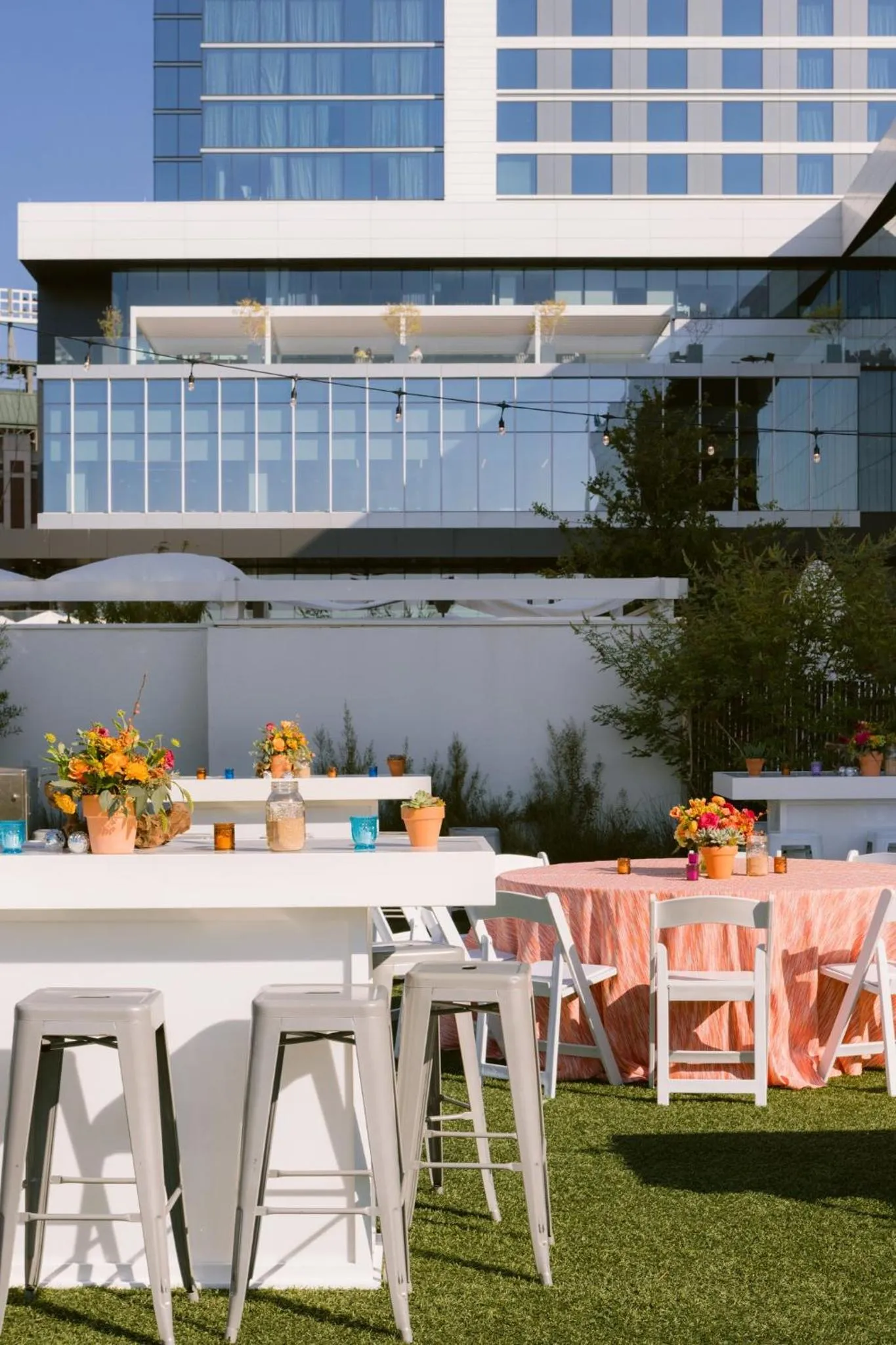 Property building in Loews Arlington Hotel