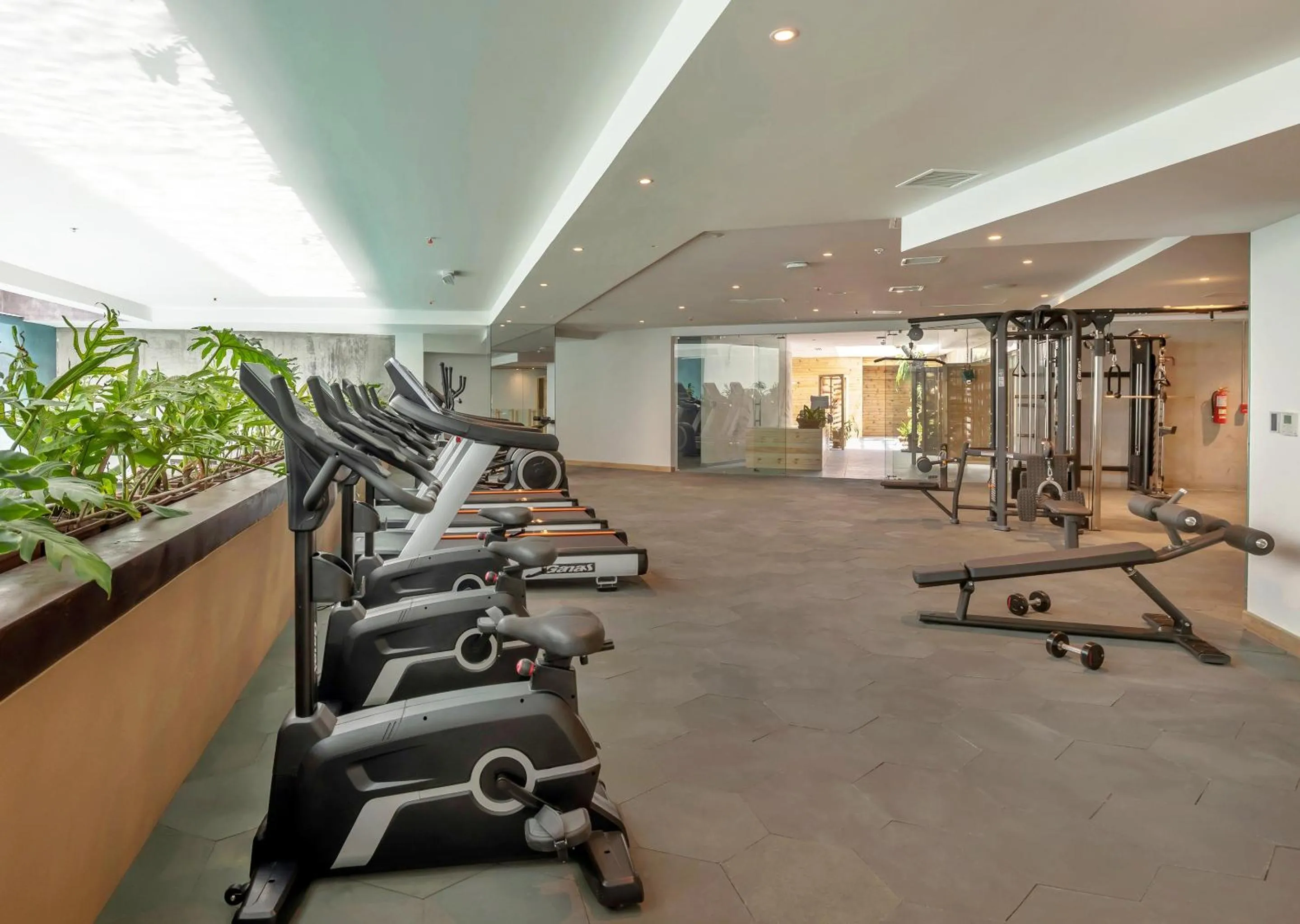 Fitness centre/facilities in GO Quito Hotel