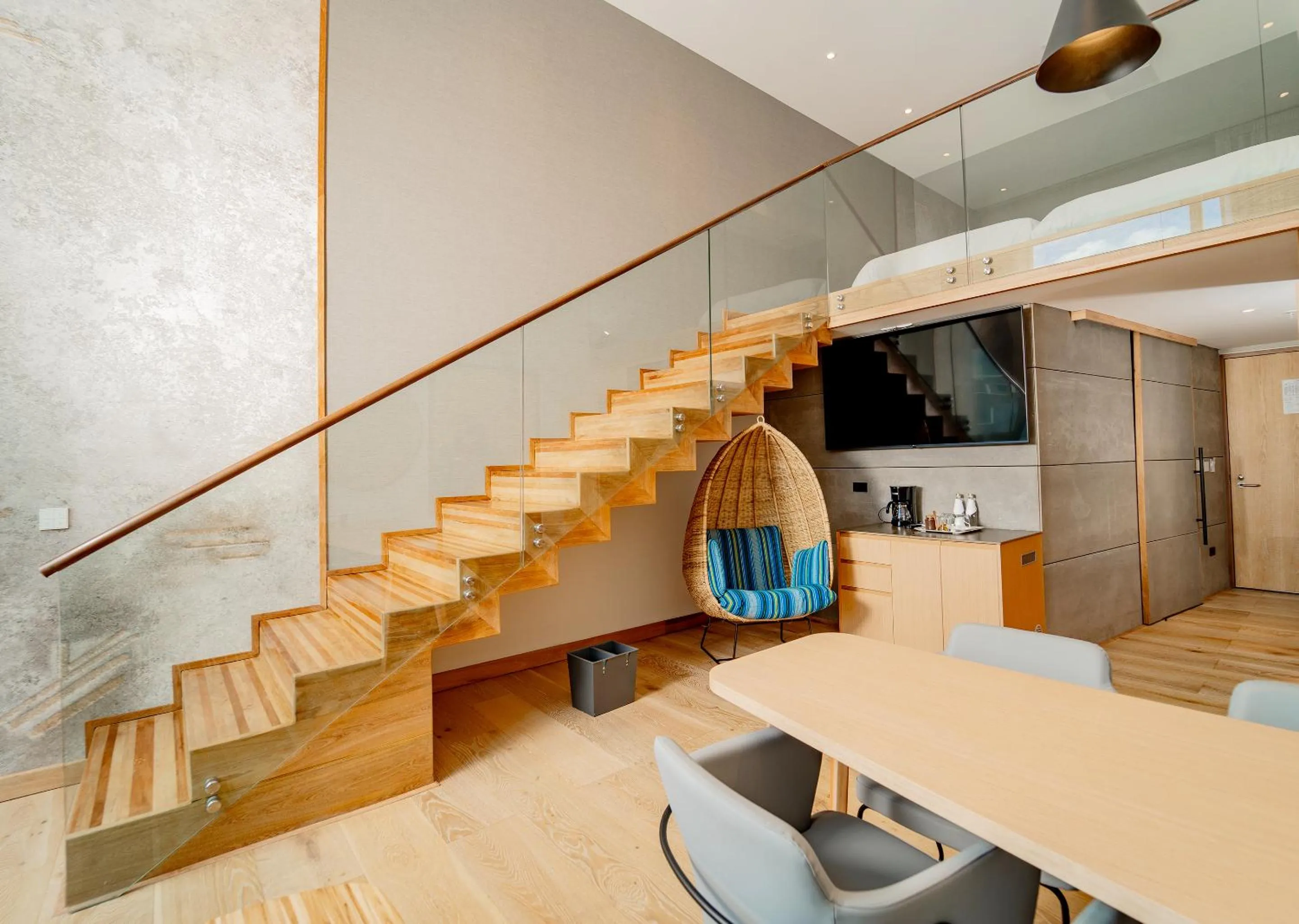 TV and multimedia in GO Quito Hotel