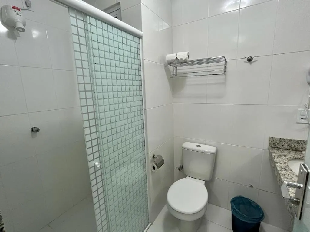 Shower in Spazzio diRoma Com Parque Acqua Park Diroma Incluso