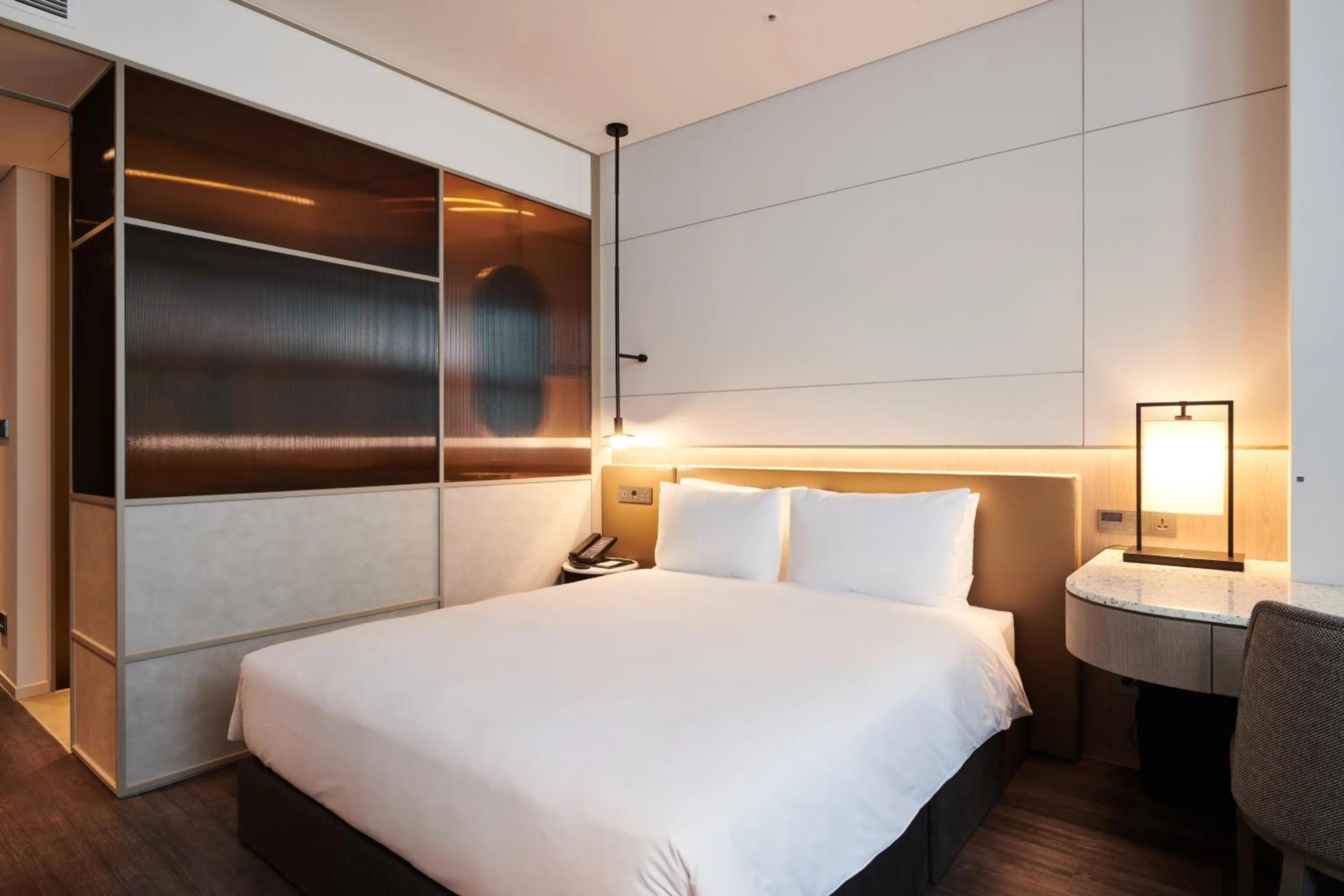 Bed in Nine Tree Premier ROKAUS Hotel Seoul Yongsan